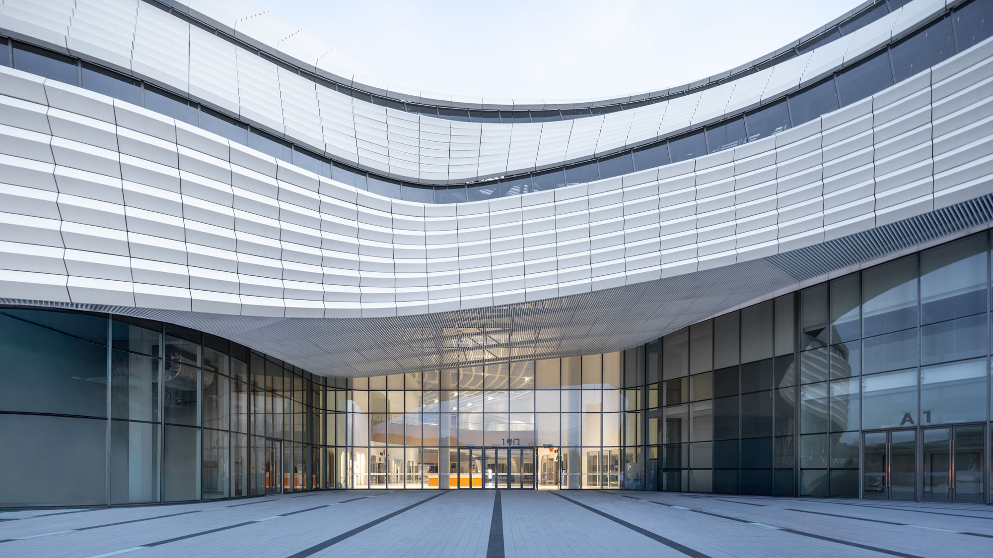 〈新昌グローブセンター(Xinchang Globular Center)〉line+ studio