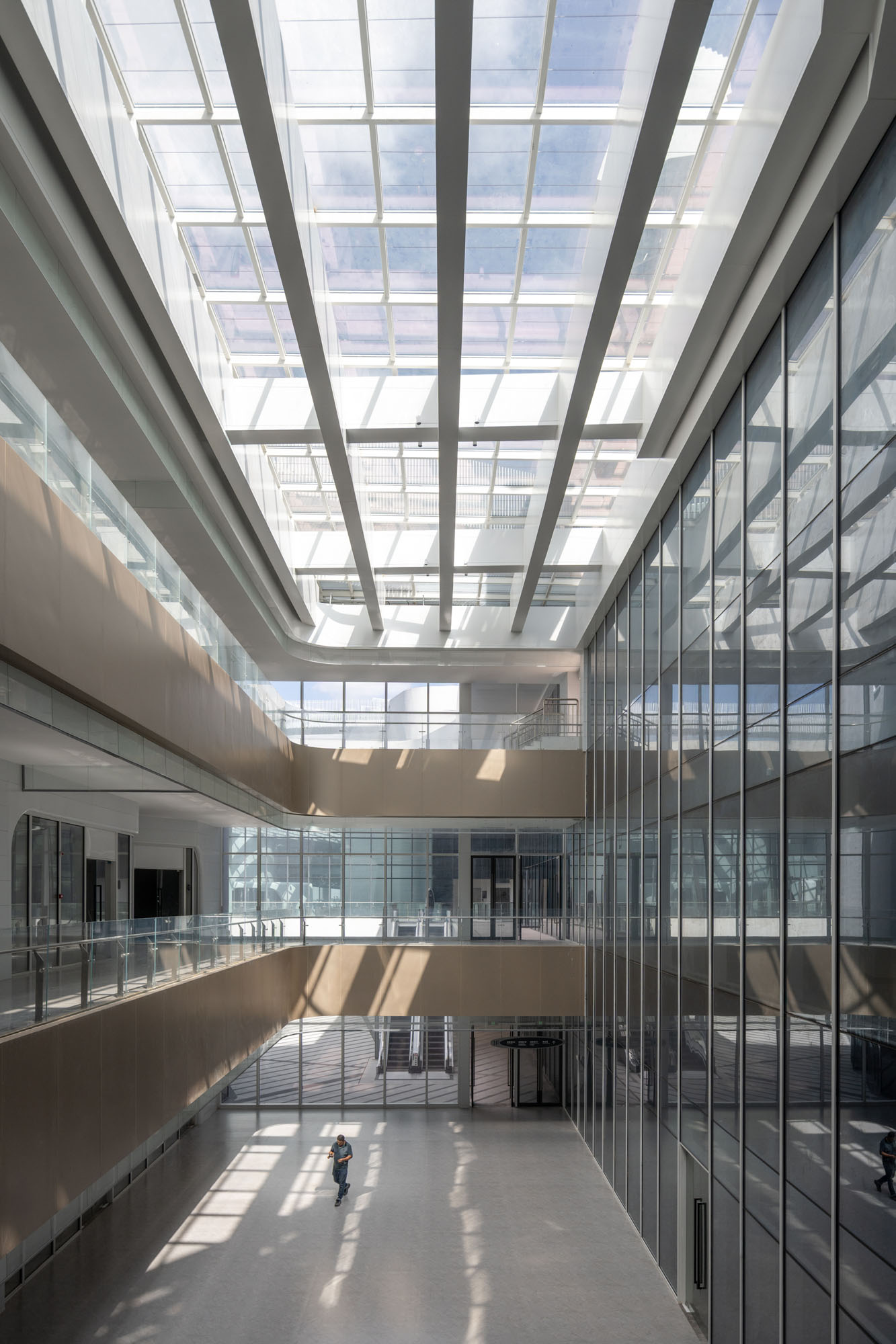 〈新昌グローブセンター(Xinchang Globular Center)〉line+ studio