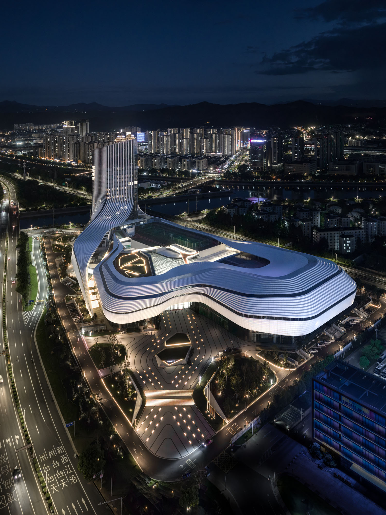 〈新昌グローブセンター(Xinchang Globular Center)〉line+ studio