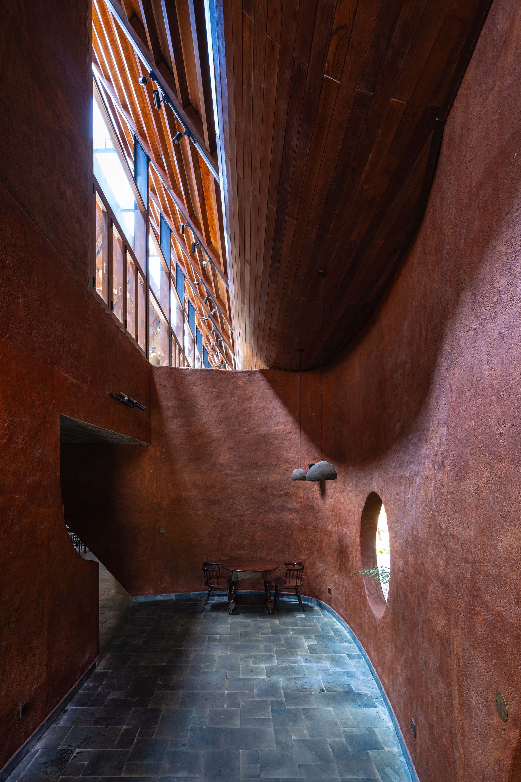 〈MA.DEビストロ(MA.DE Bistro)〉AN NAM Design and Build