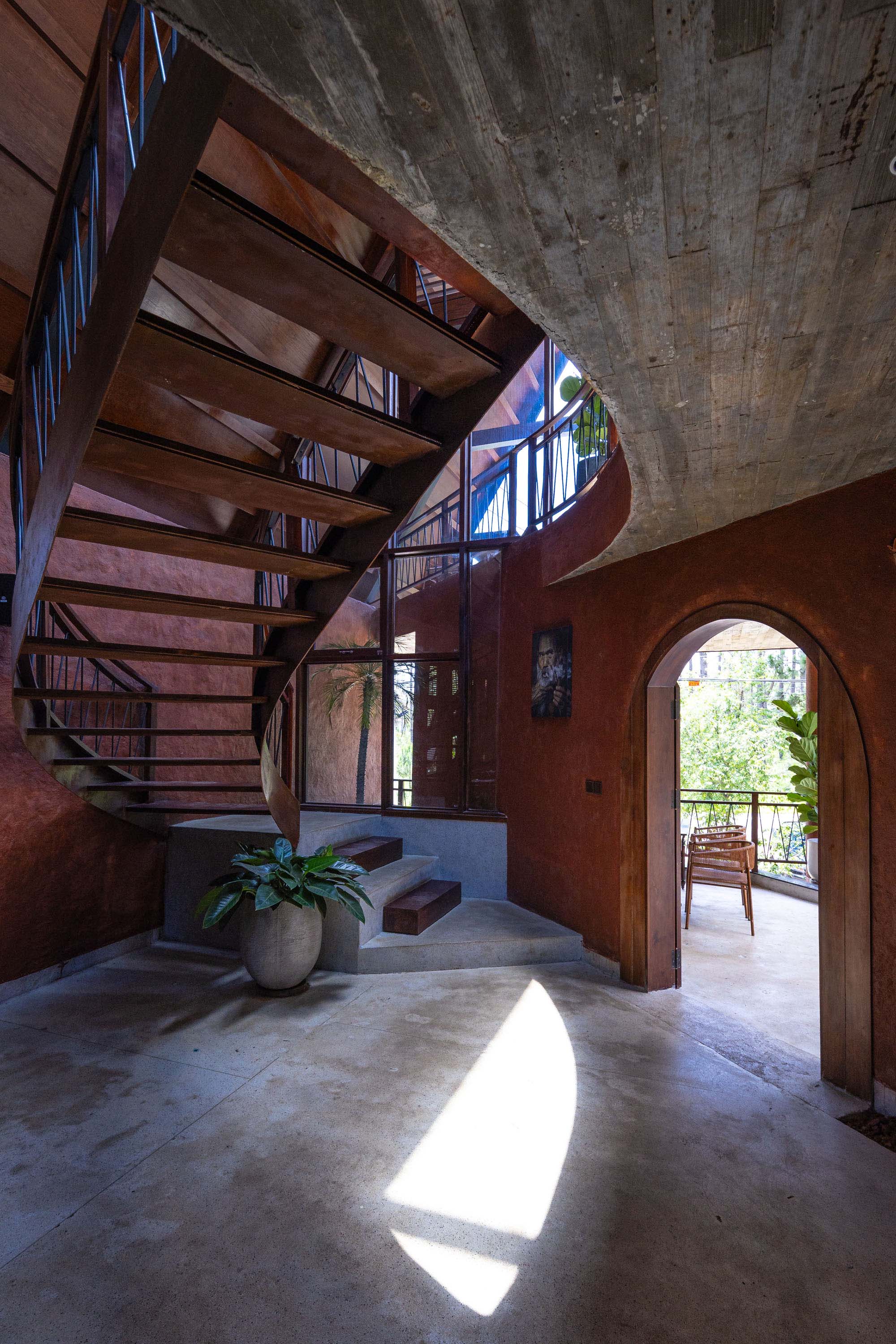 〈MA.DEビストロ(MA.DE Bistro)〉AN NAM Design and Build