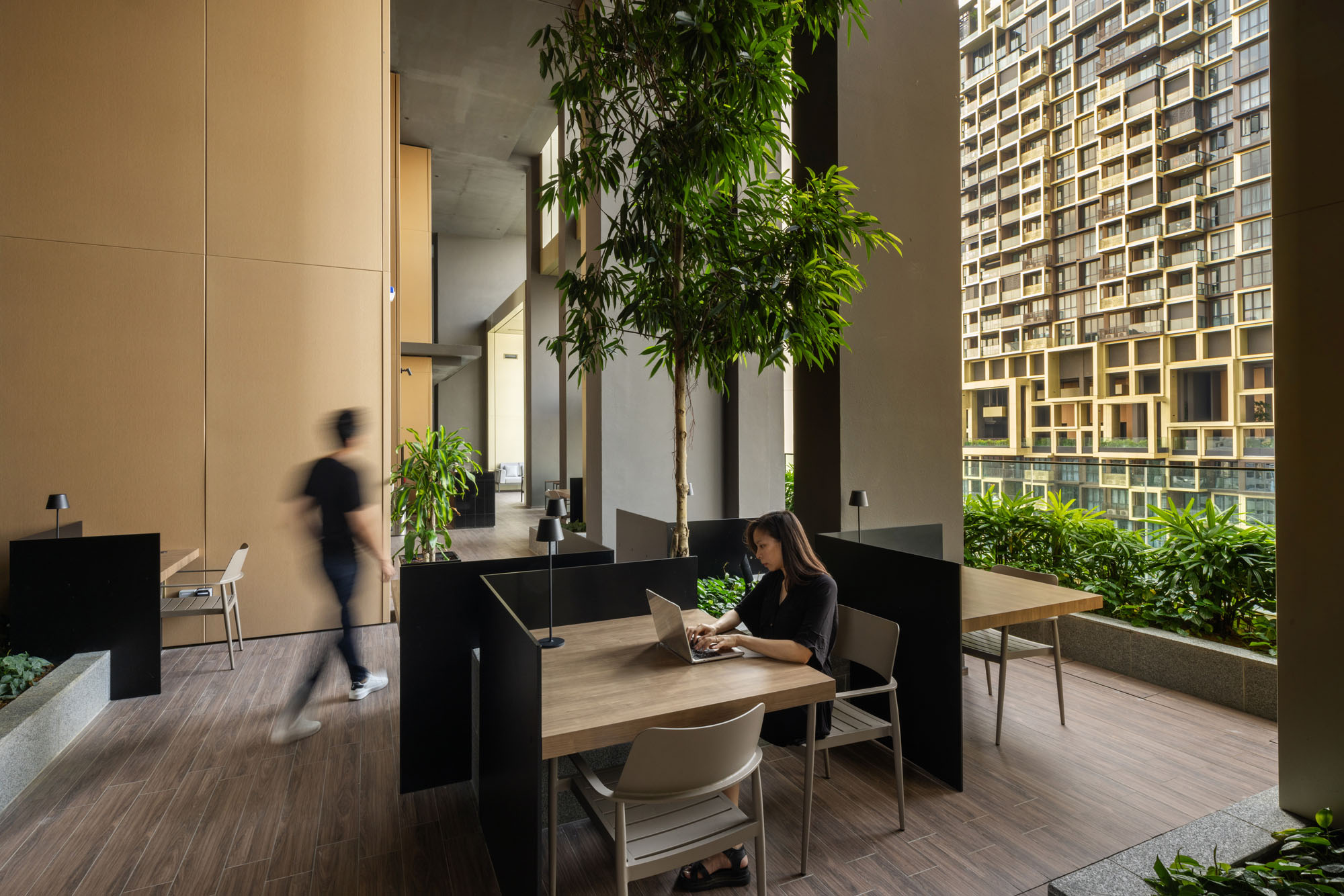 〈アーウェル・ヒル・レジデンス（Irwell Hill Residences）〉MVRDV、ADDPアーキテクツ（ADDP Architects）