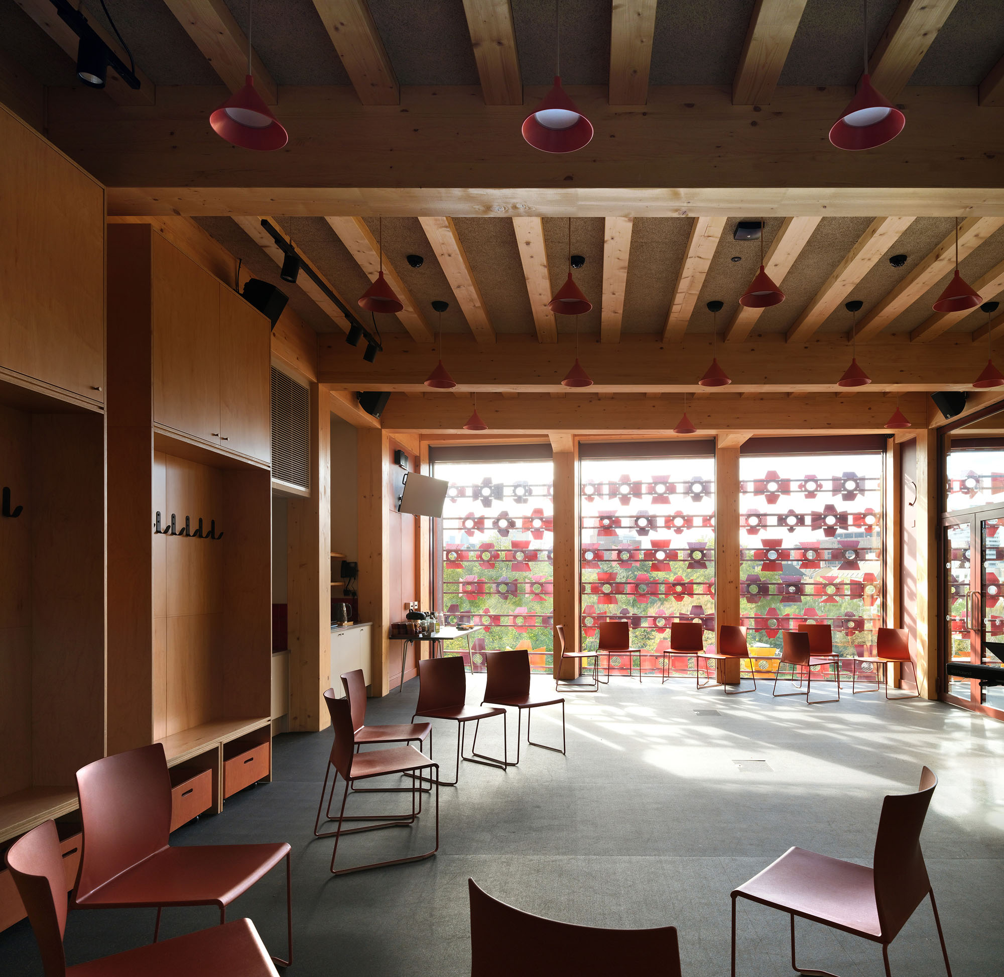 〈オールド・ヴィック・シアター・バックステージ（Backstage at The Old Vic）〉ヘイワース・トンプキンス（Haworth Tompkins）