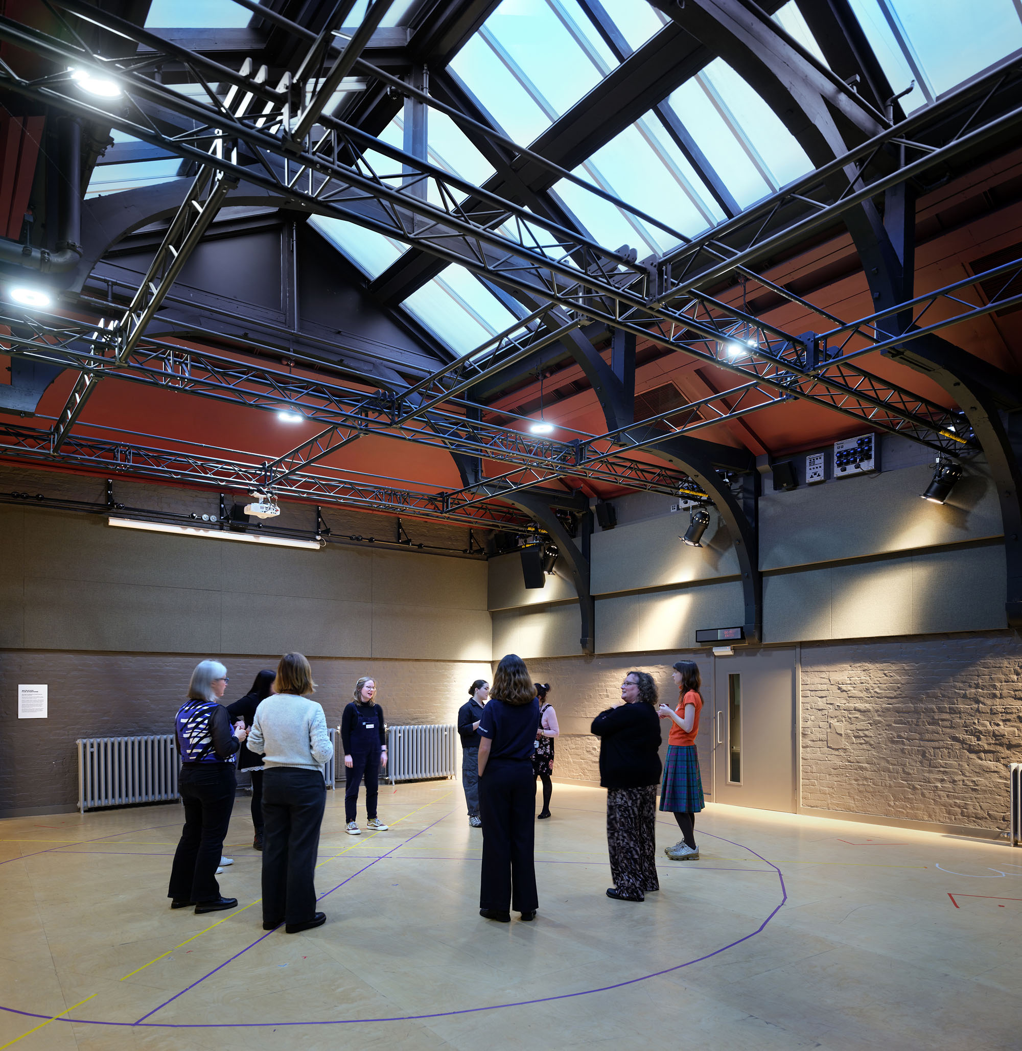 〈オールド・ヴィック・シアター・バックステージ（Backstage at The Old Vic）〉ヘイワース・トンプキンス（Haworth Tompkins）