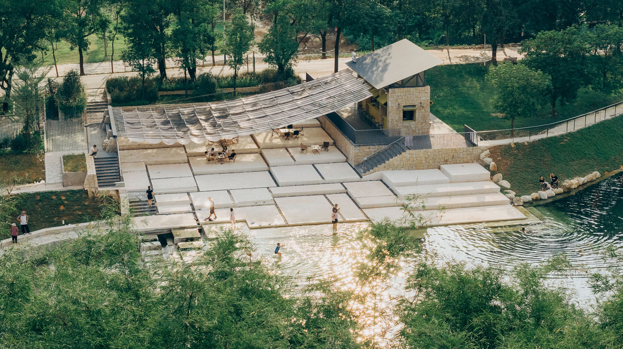 〈グランドキャノピー(The Grand Canopy)〉MLA+