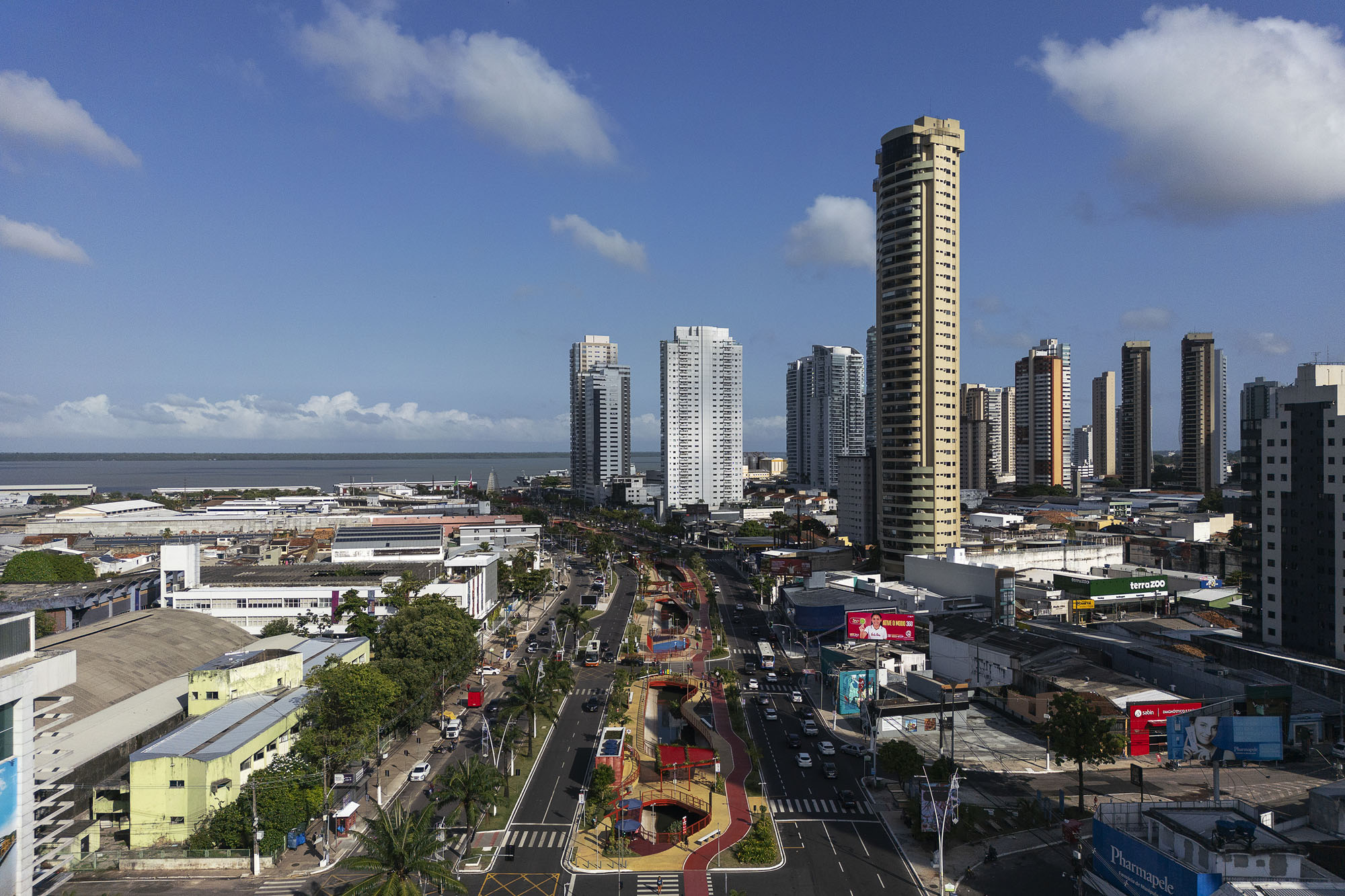 〈ドカ・リニア・パーク(Doca Linear Park)〉Natureza Urbana