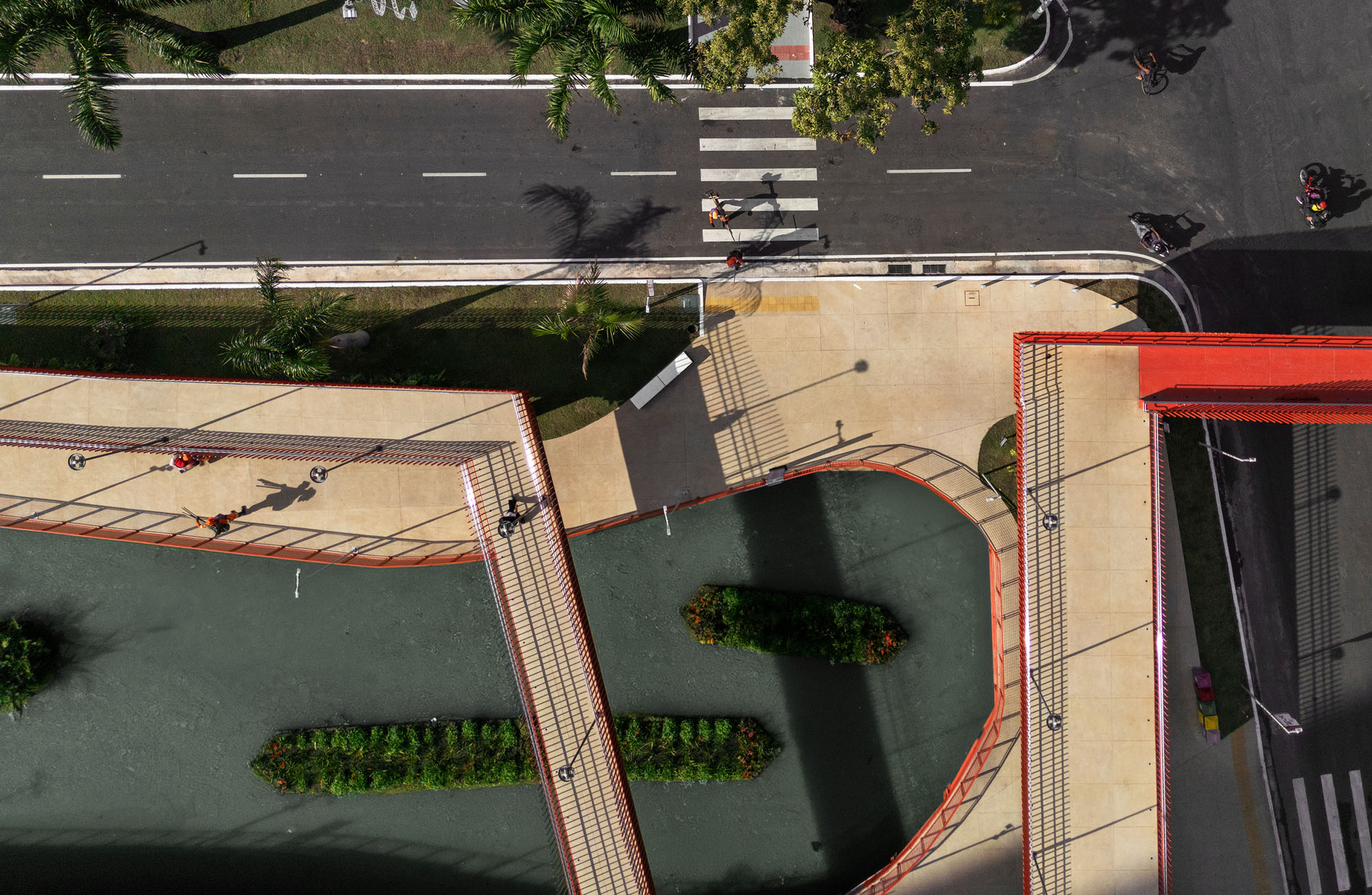 〈ドカ・リニア・パーク(Doca Linear Park)〉Natureza Urbana