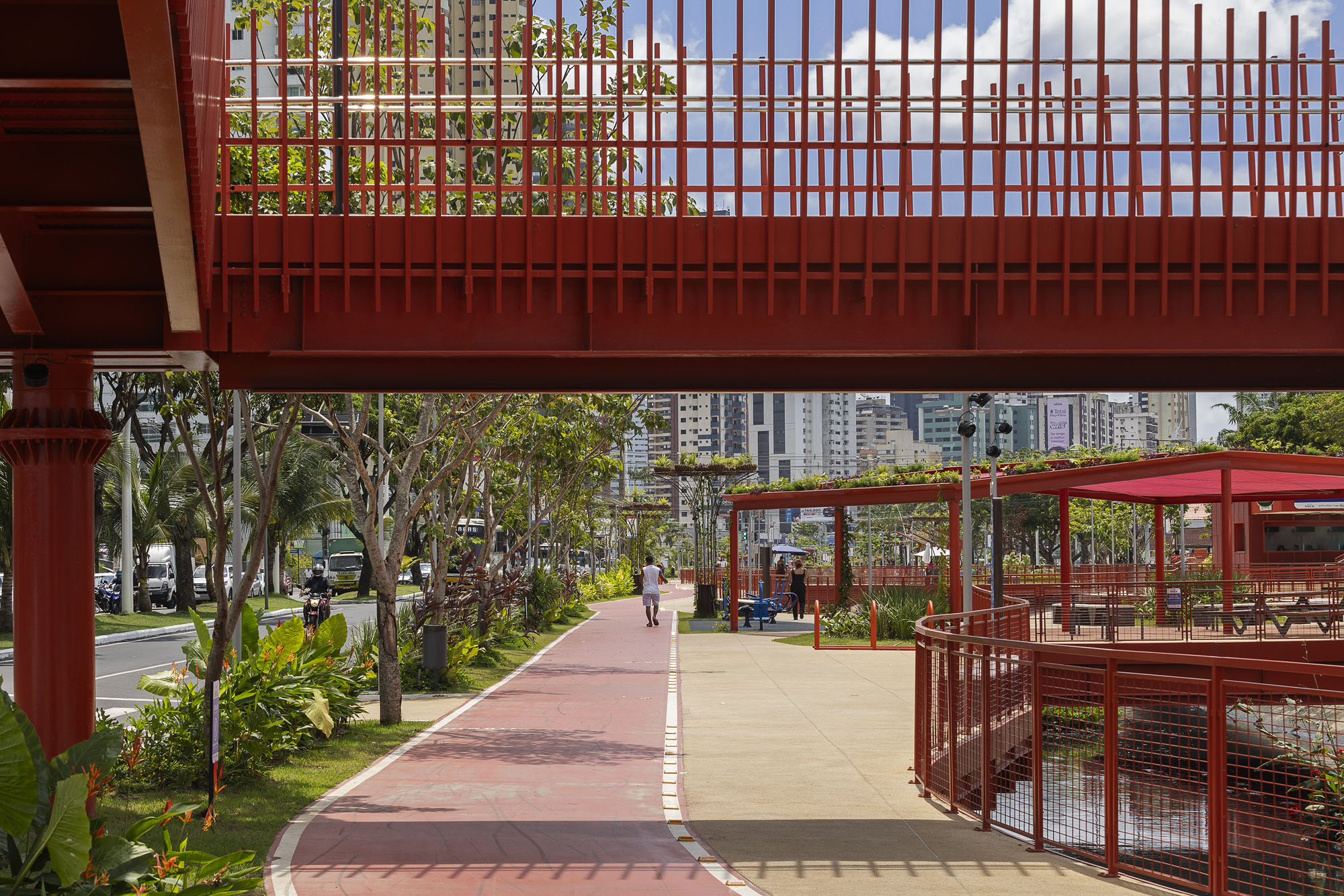 〈ドカ・リニア・パーク(Doca Linear Park)〉Natureza Urbana