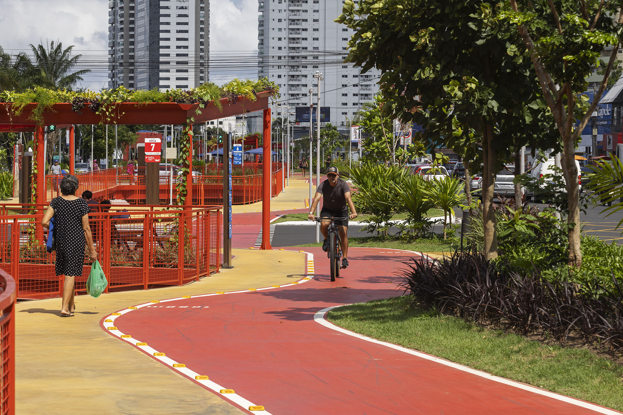 〈ドカ・リニア・パーク(Doca Linear Park)〉Natureza Urbana