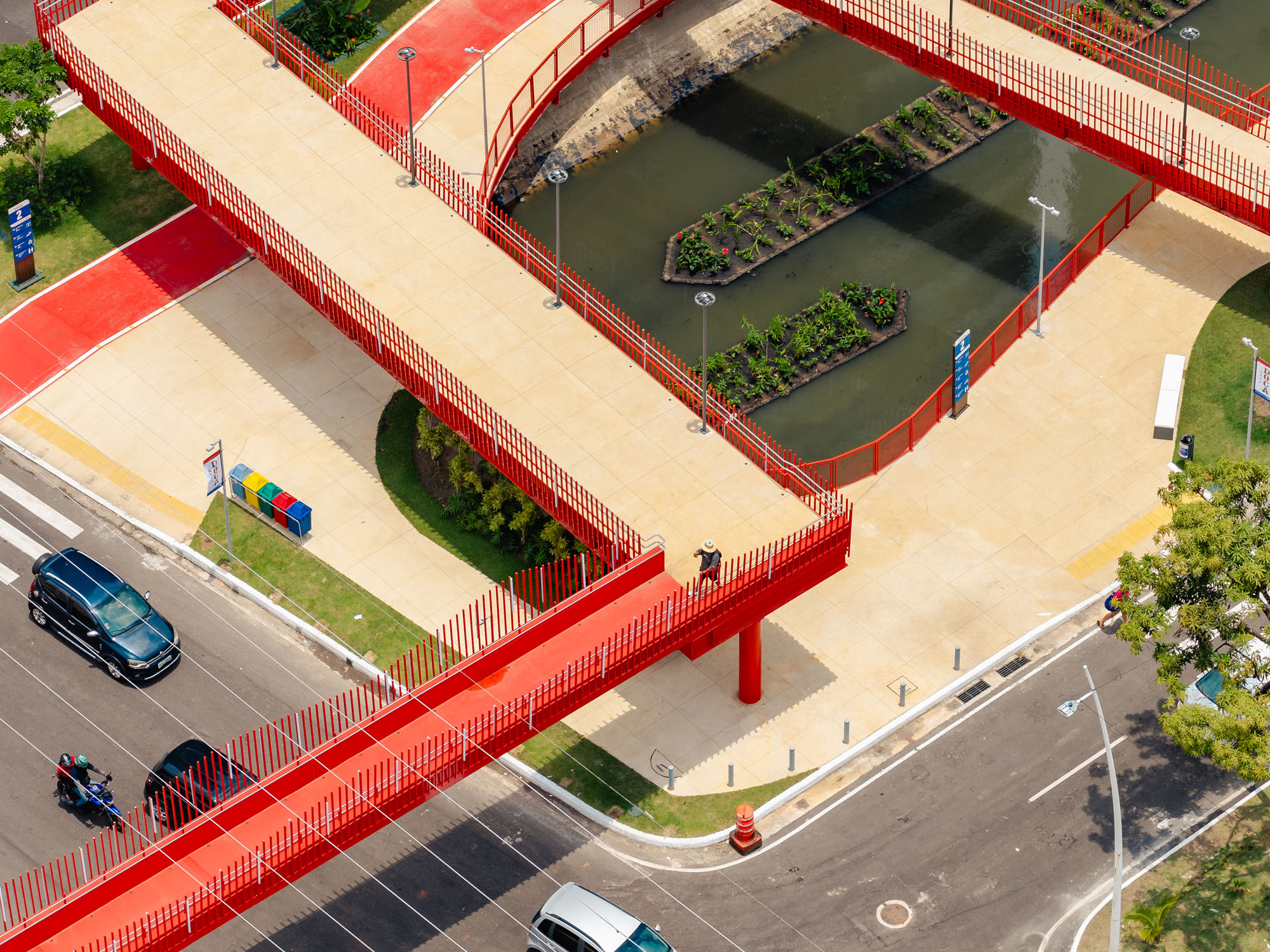 〈ドカ・リニア・パーク(Doca Linear Park)〉Natureza Urbana