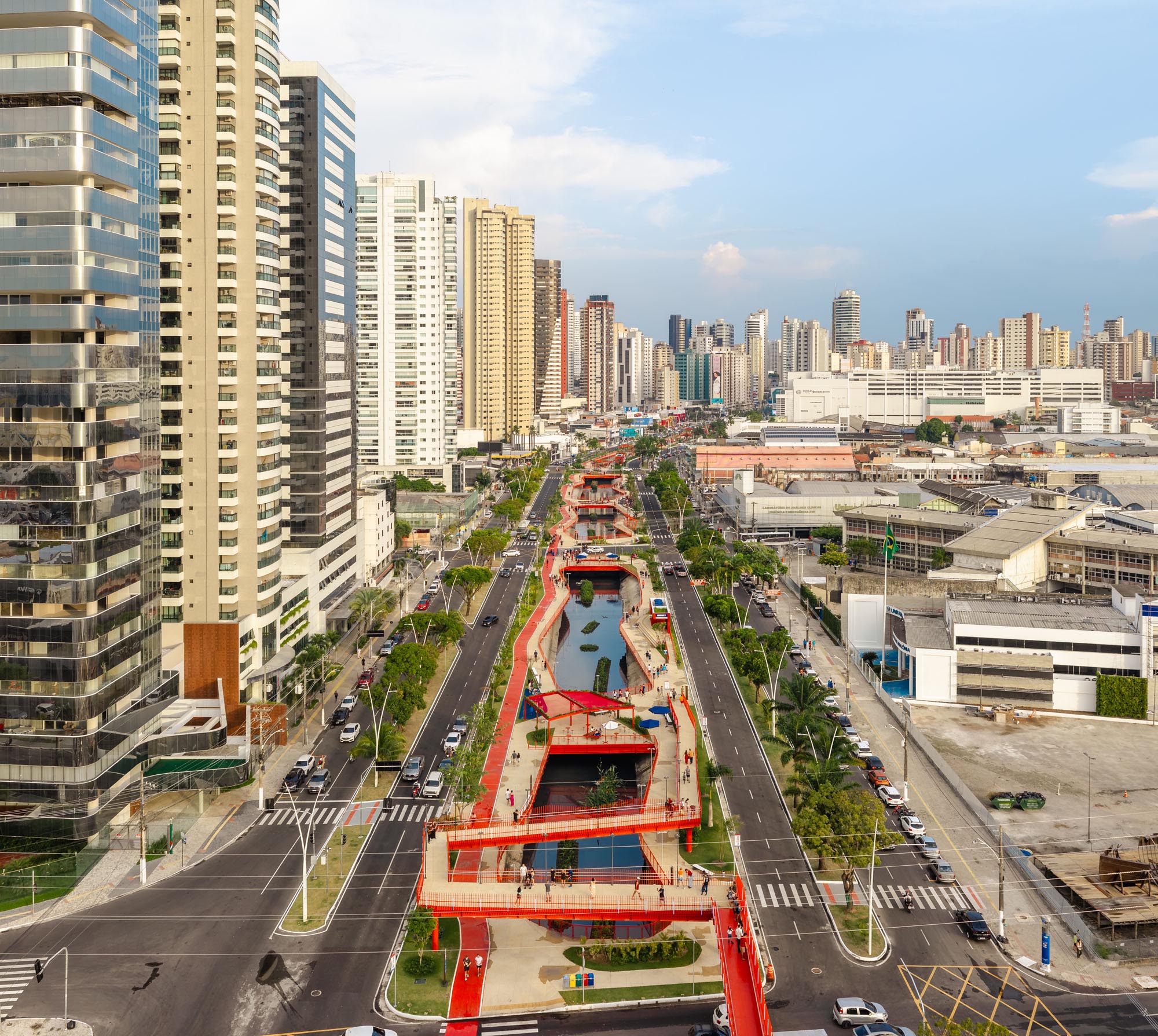 〈ドカ・リニア・パーク(Doca Linear Park)〉Natureza Urbana