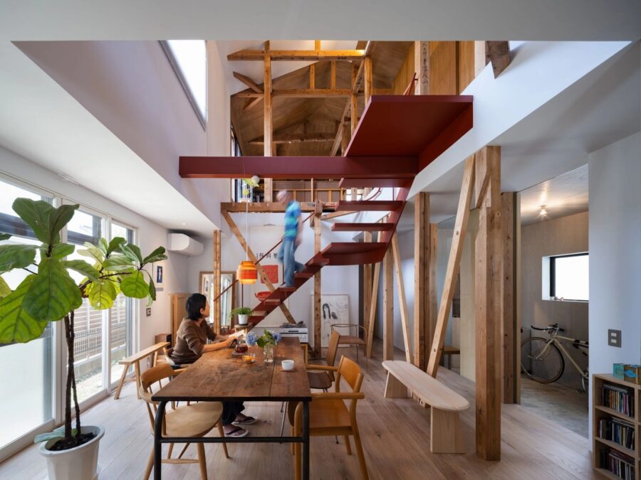 桜丘の二世帯住宅 / ／360°