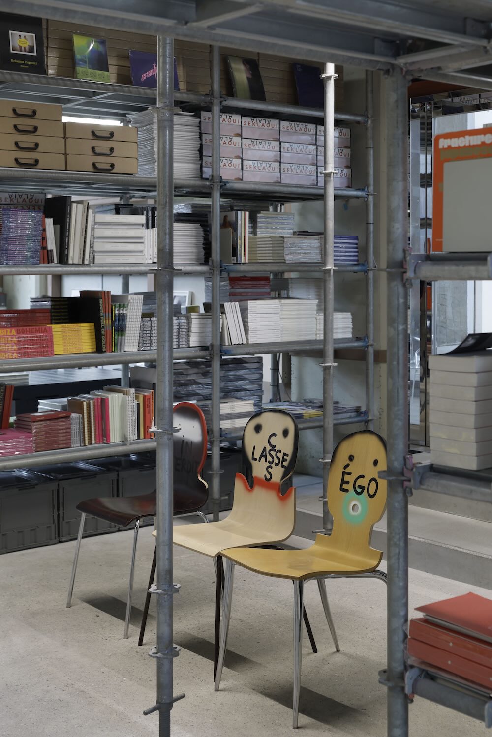 SKAC「577 chairs The Citizens’ Hemicycle」会場写真