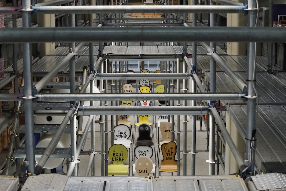 SKAC「577 chairs The Citizens’ Hemicycle」会場写真