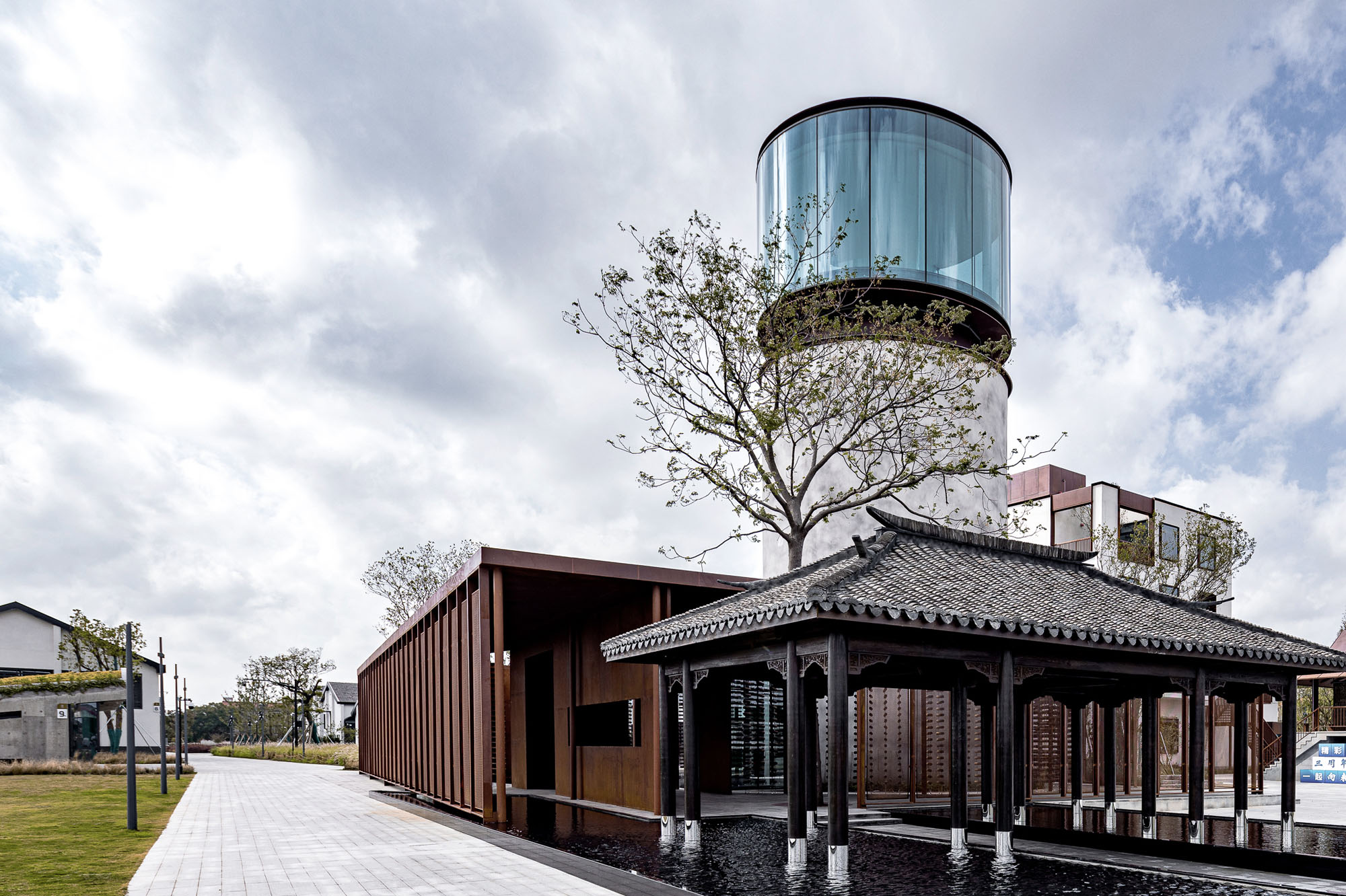 〈RE-Dingzha〉MLA+、line+ studio