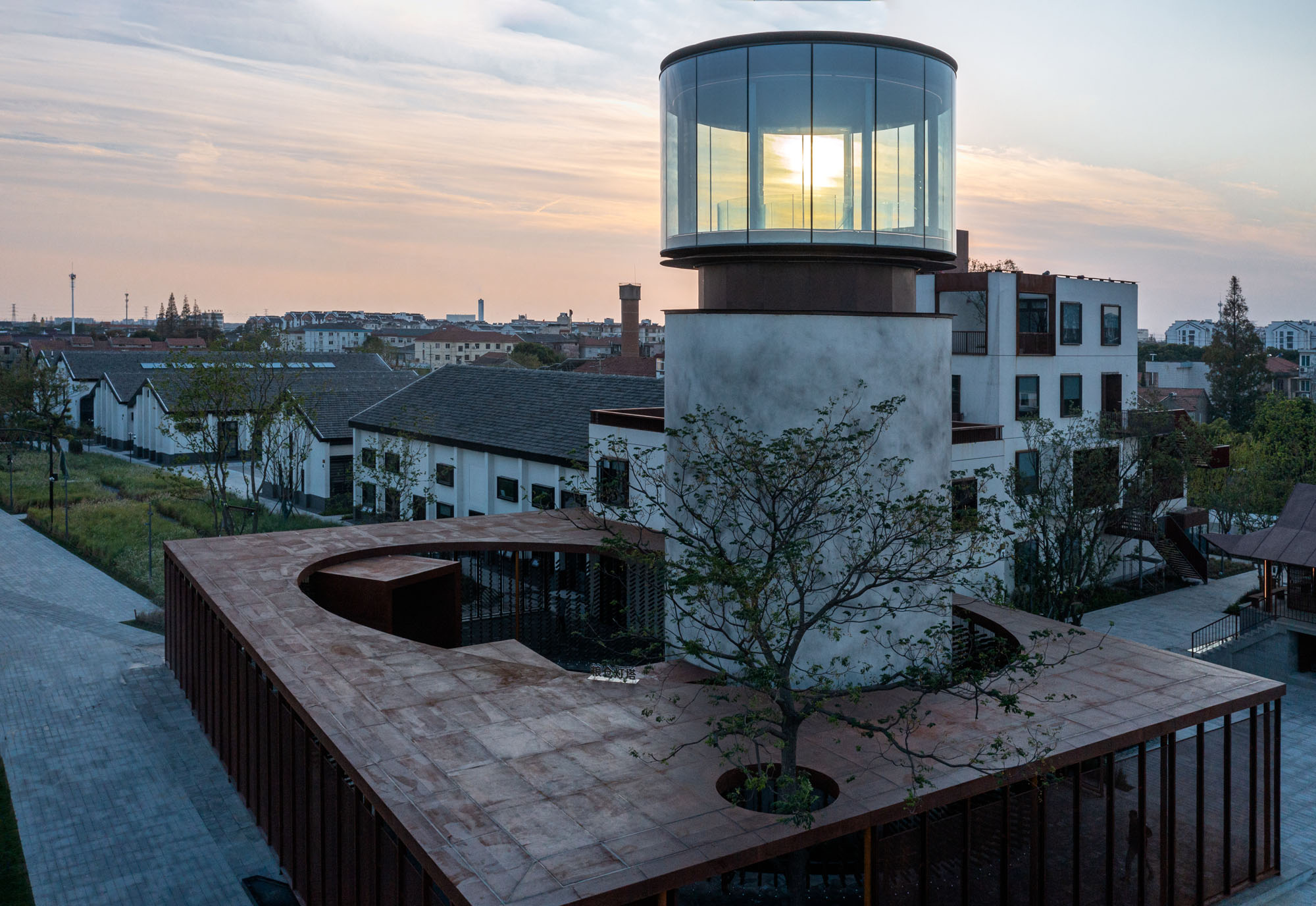 〈RE-Dingzha〉MLA+、line+ studio