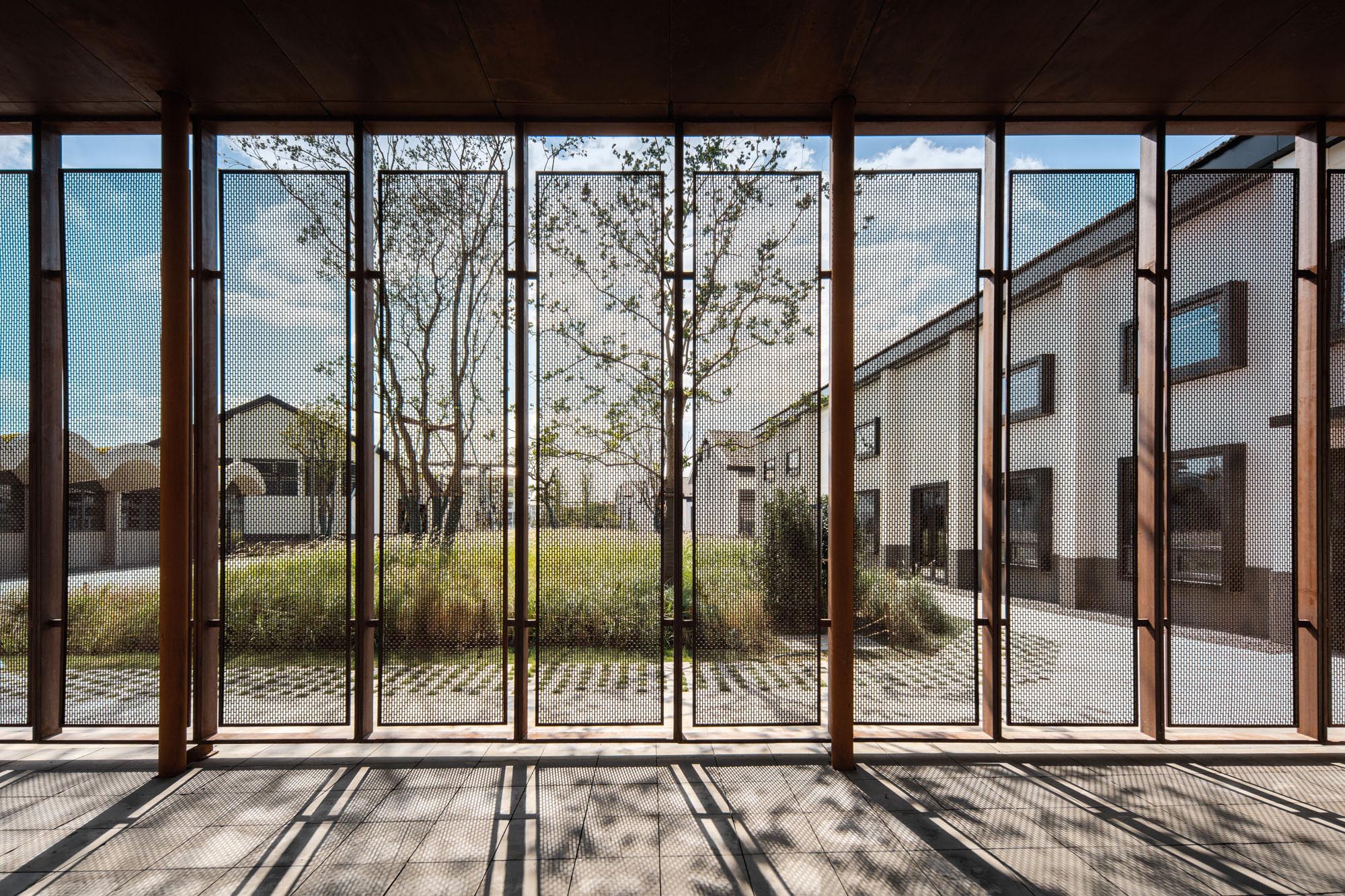 〈RE-Dingzha〉MLA+、line+ studio