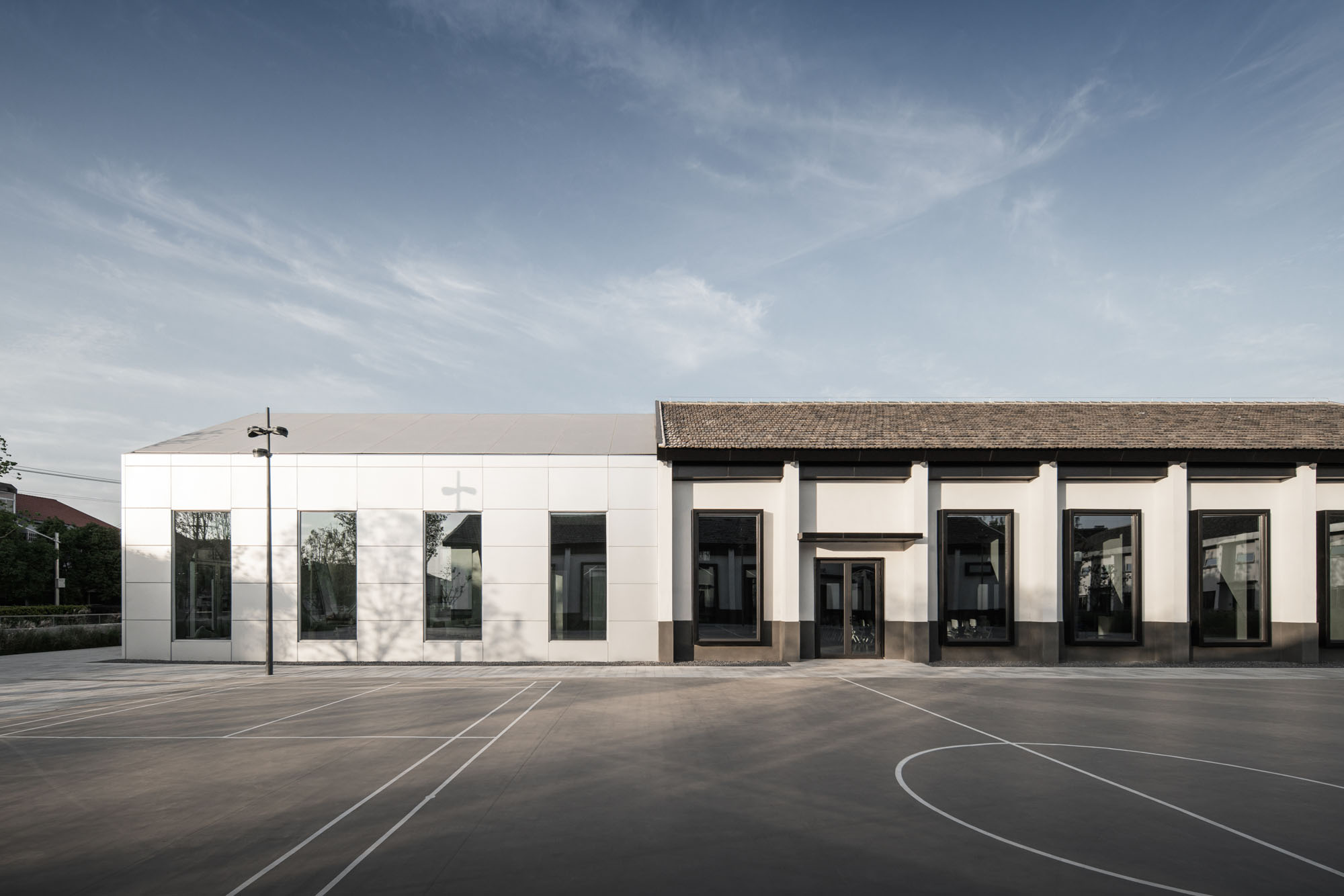 〈RE-Dingzha〉MLA+、line+ studio