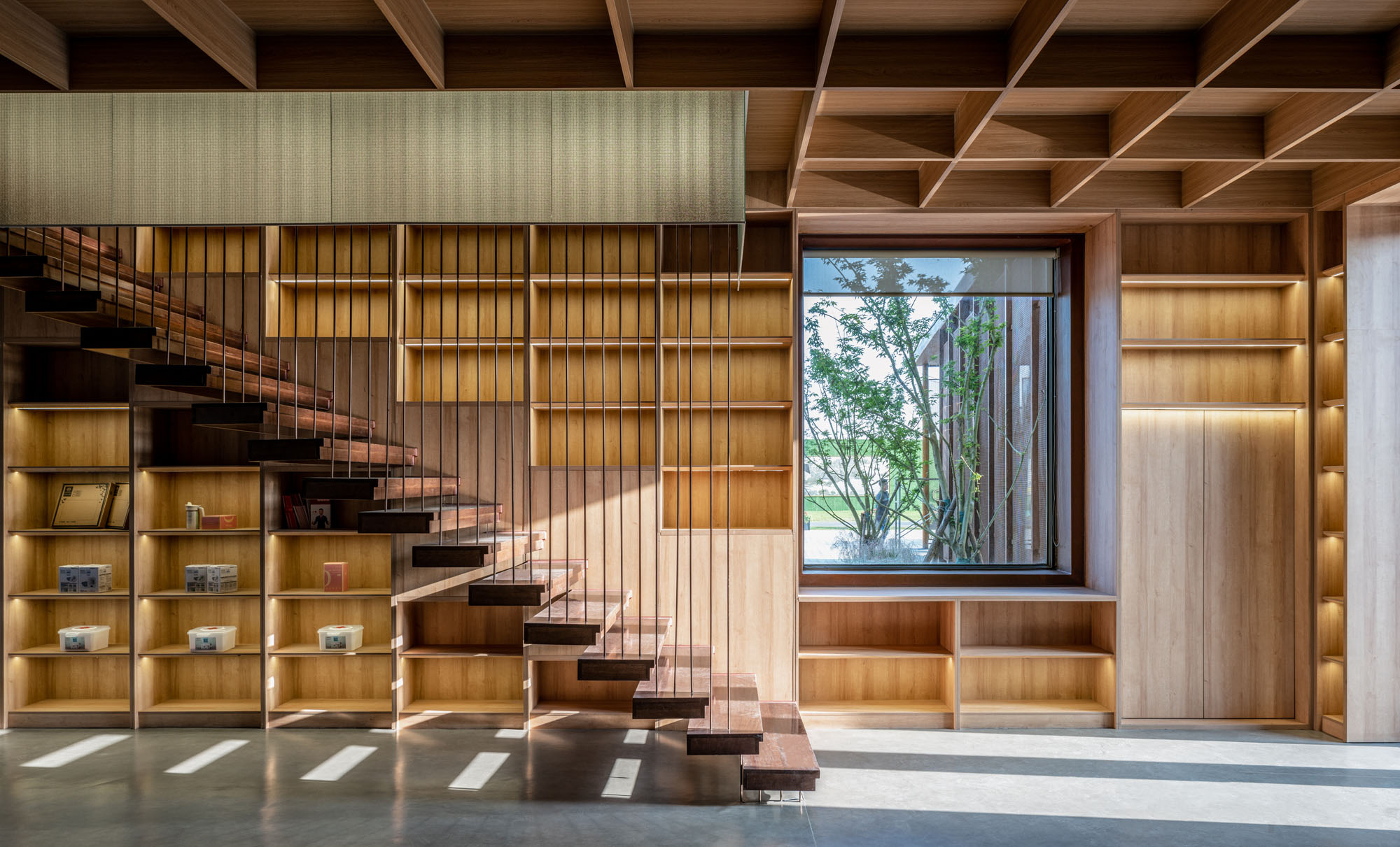 〈RE-Dingzha〉MLA+、line+ studio