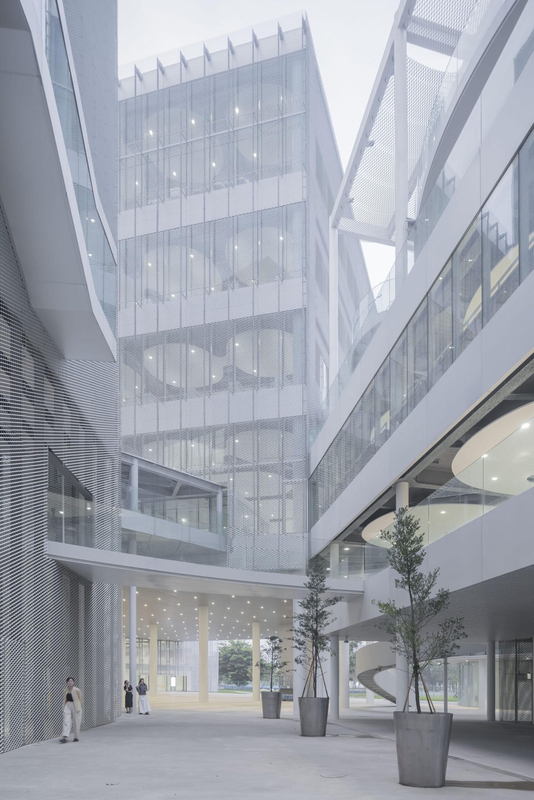 〈台中緑美図(Taichung Green Museumbrary)〉SANAA