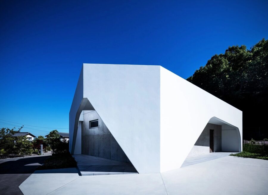 西宮・里山の白い平屋 / seki.design