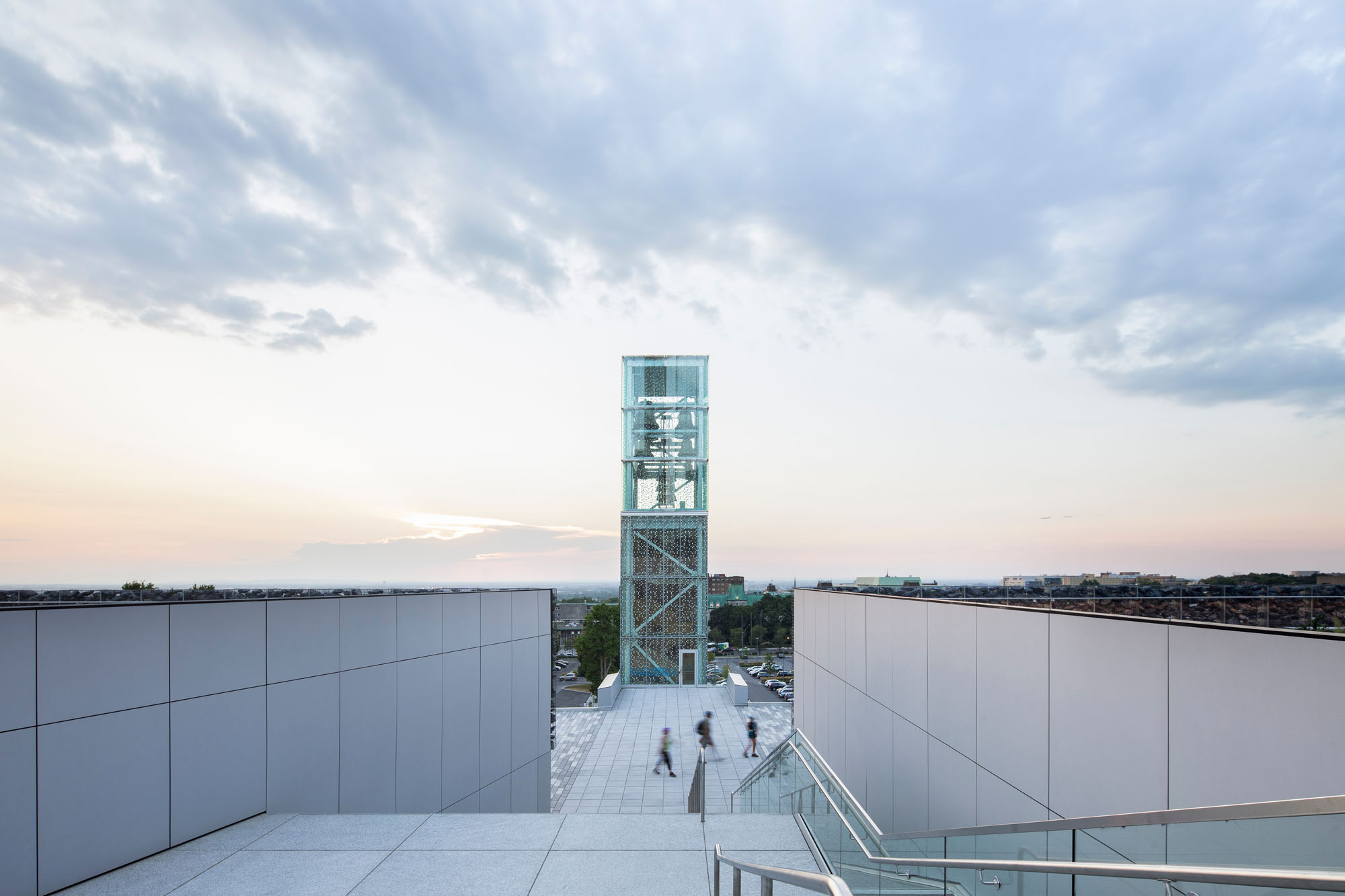 〈ウェルカム・パビリオン（Welcome pavilion）〉Lemay