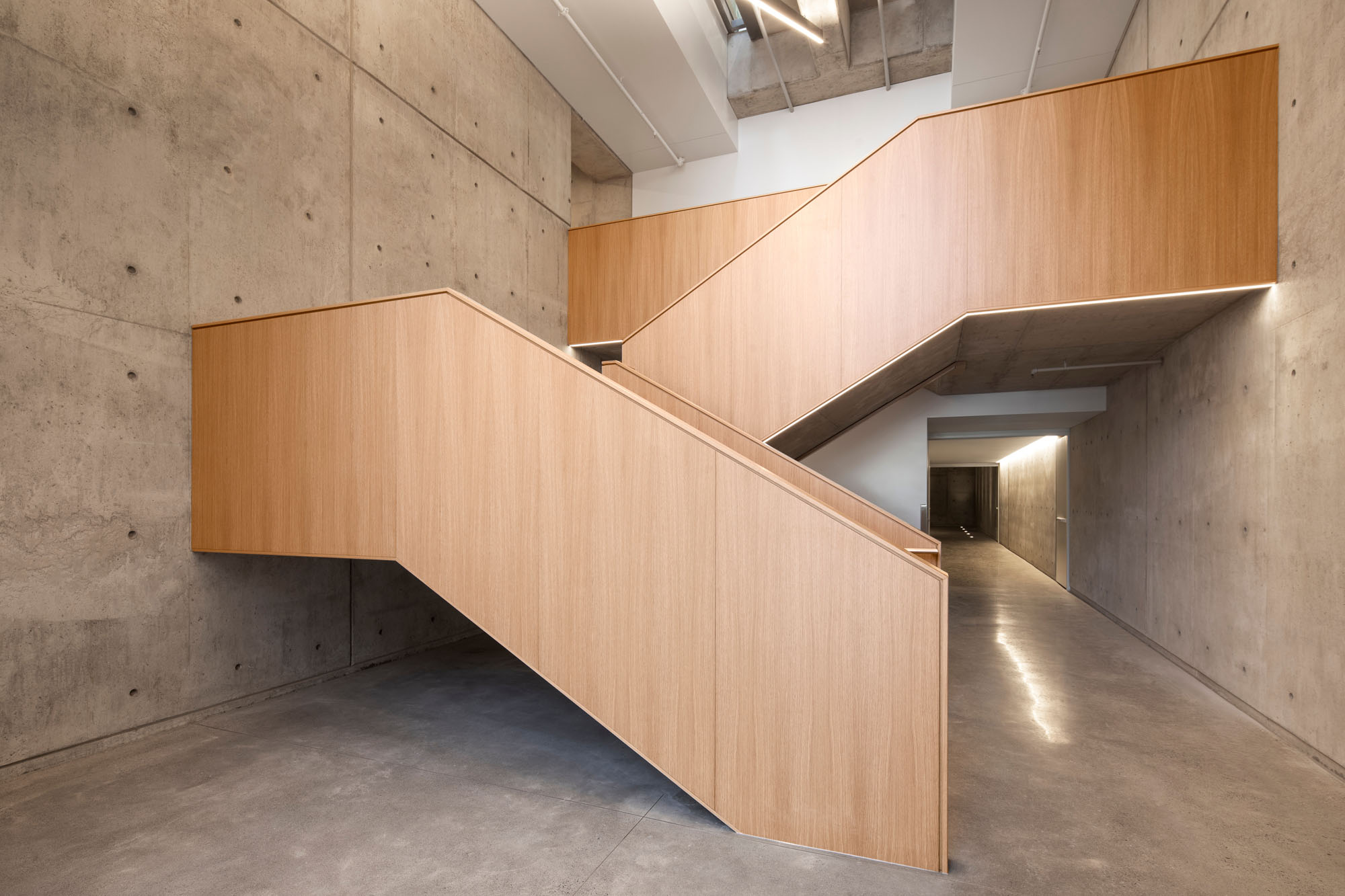 〈ウェルカム・パビリオン（Welcome pavilion）〉Lemay