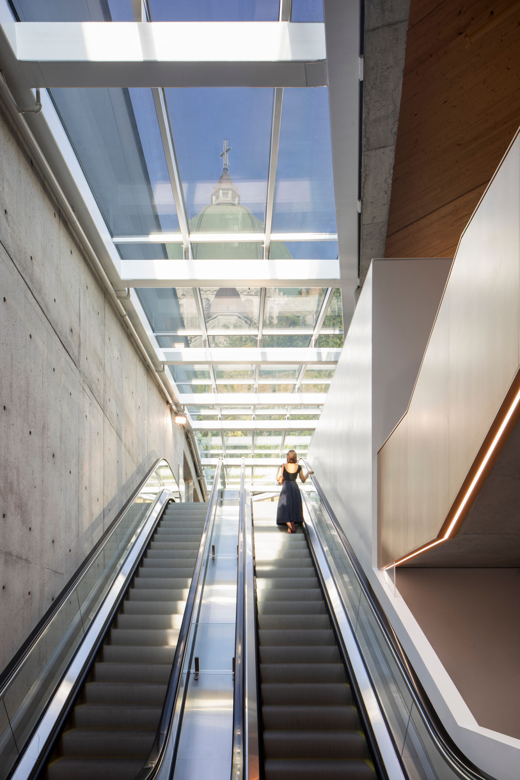 〈ウェルカム・パビリオン（Welcome pavilion）〉Lemay