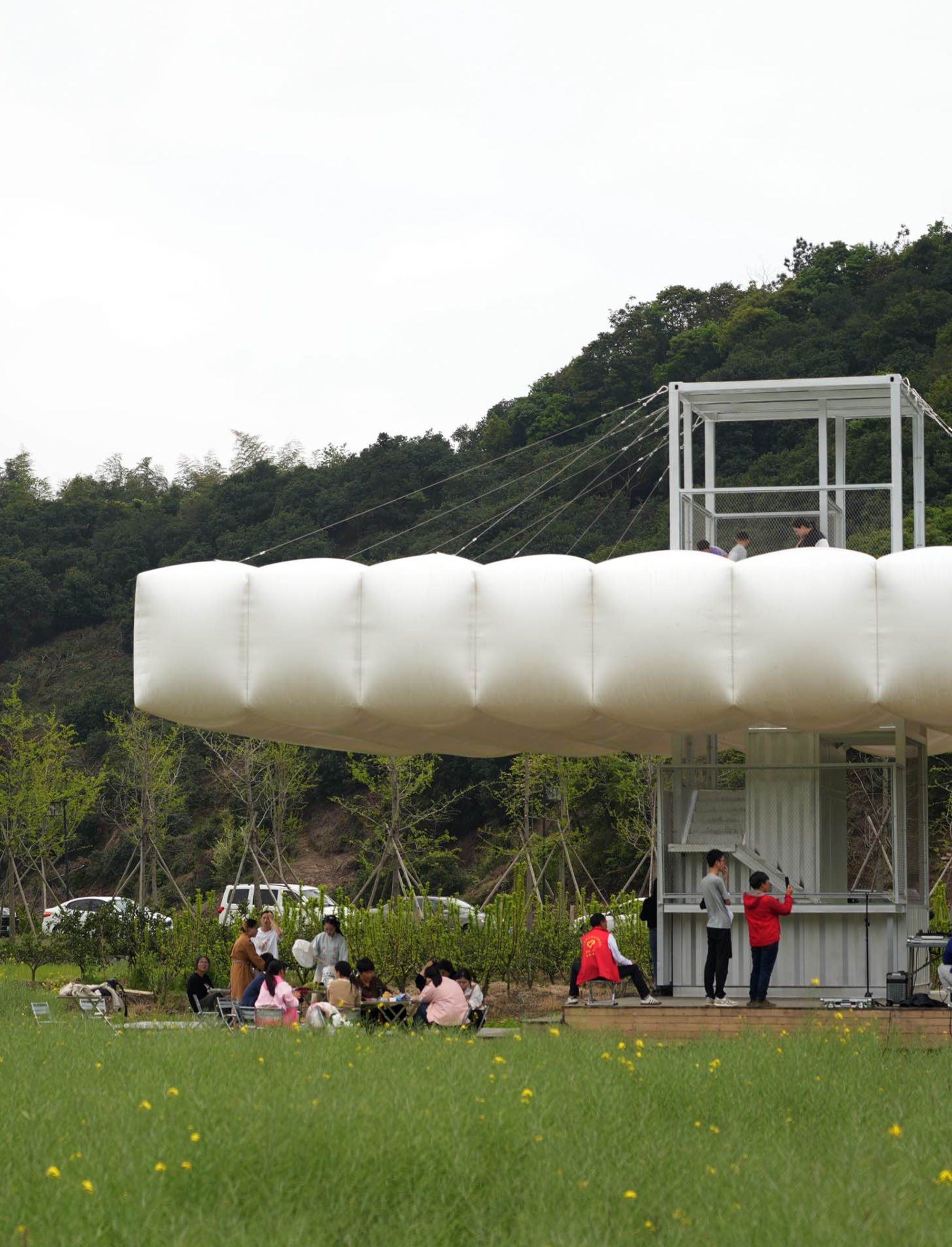 〈Down in the Clouds〉Practice on Earth、Increments Studio