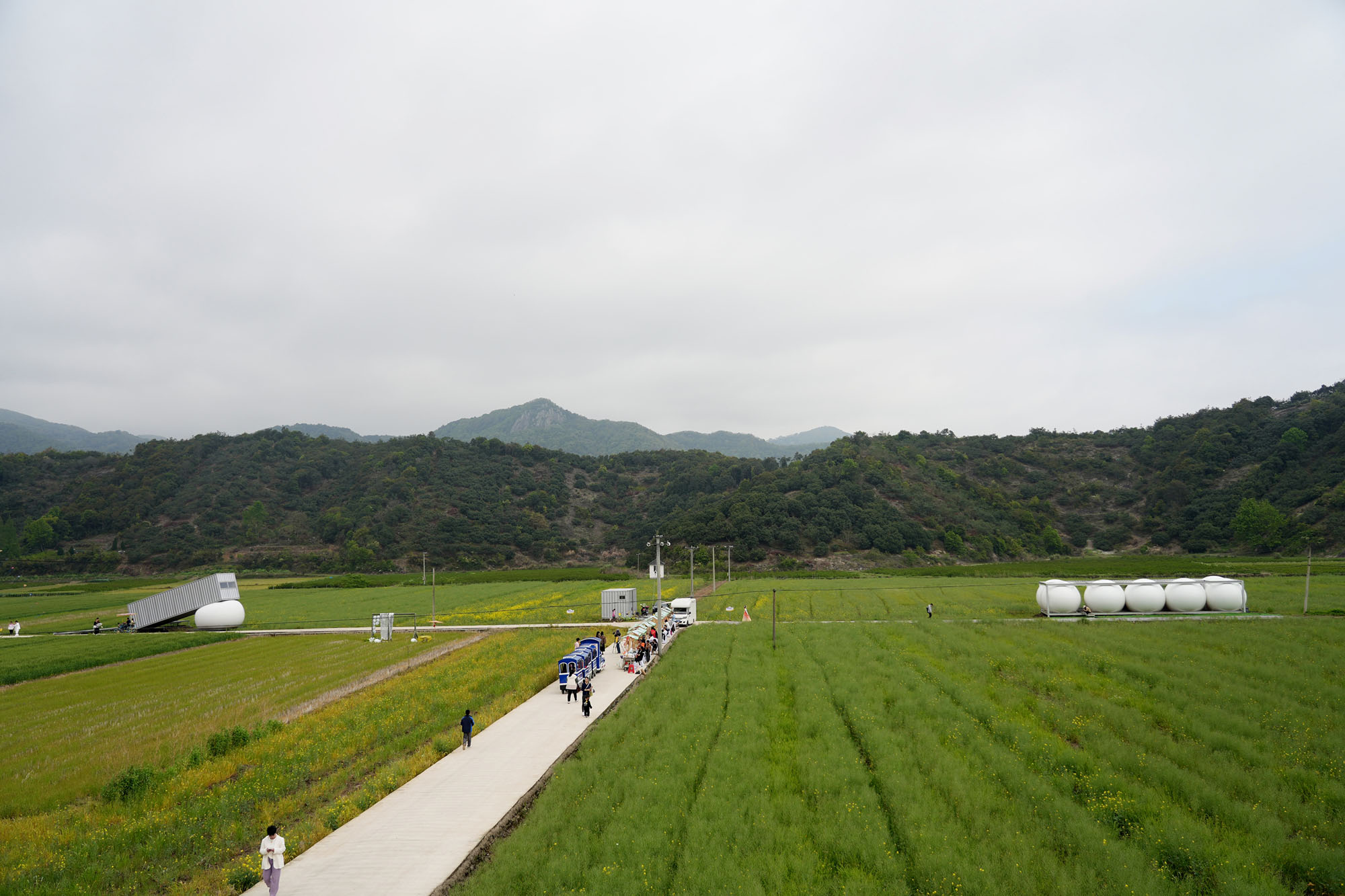 〈Down in the Clouds〉Practice on Earth、Increments Studio