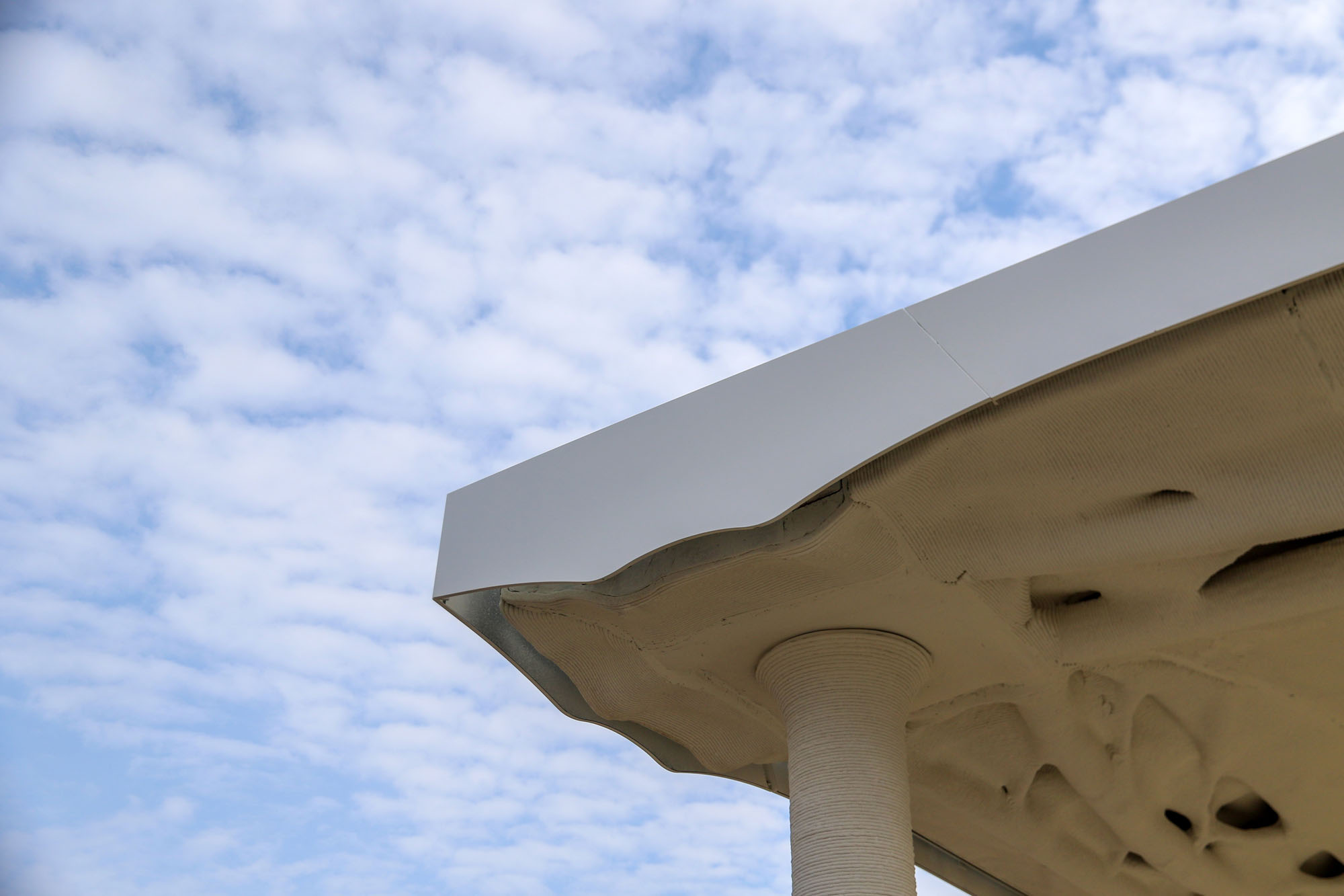 「3Dプリント式ケーブル支持床システム（3D-printed funicular floor system）」ペンシルバニア大学 多面体構造研究所（Polyhedral Structures Laboratory）