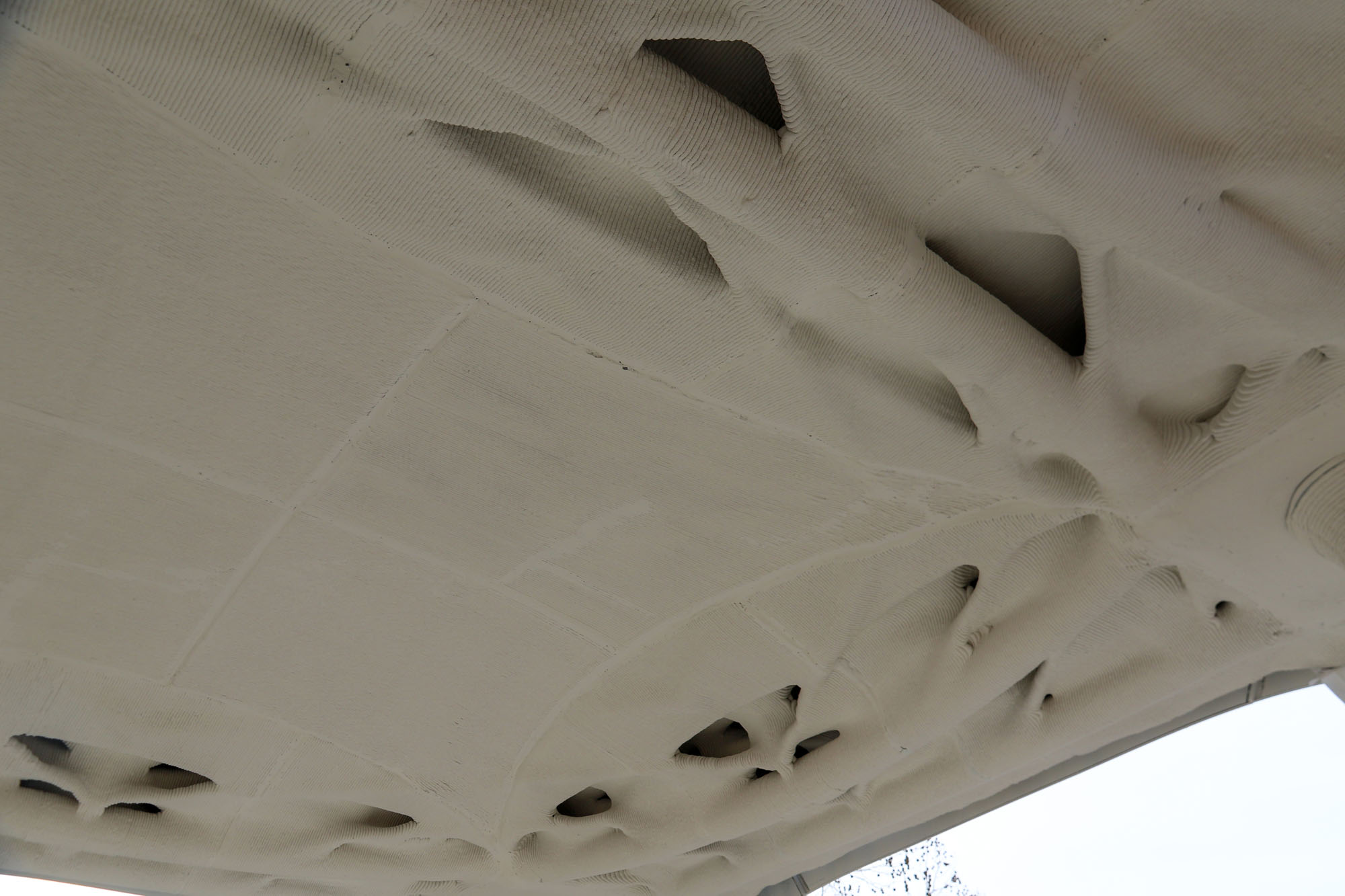 「3Dプリント式ケーブル支持床システム（3D-printed funicular floor system）」ペンシルバニア大学 多面体構造研究所（Polyhedral Structures Laboratory）