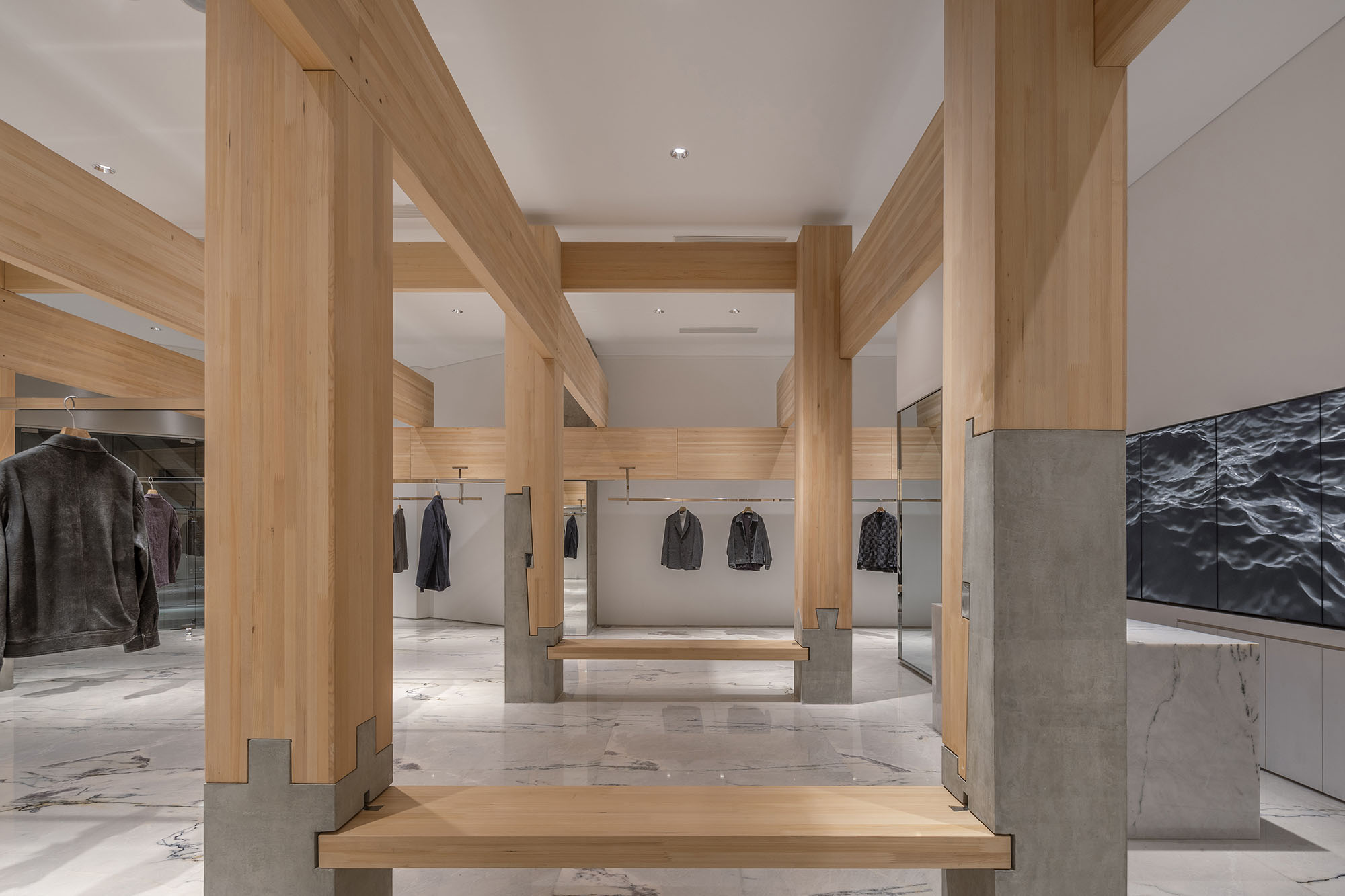 〈禅の柱（Pillar of Zen） — DANNONG Store at The MixC Taiyuan〉LUOスタジオ（LUO studio）