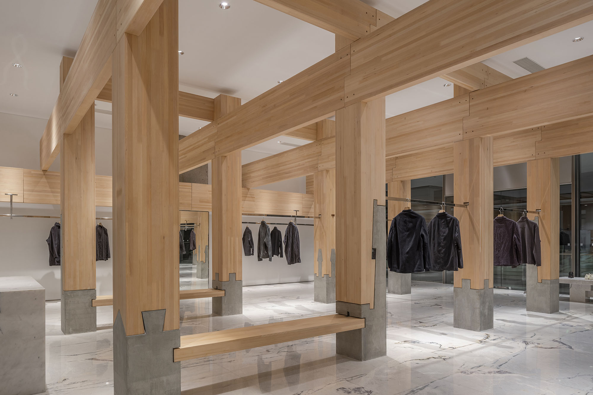 〈禅の柱（Pillar of Zen） — DANNONG Store at The MixC Taiyuan〉LUOスタジオ（LUO studio）