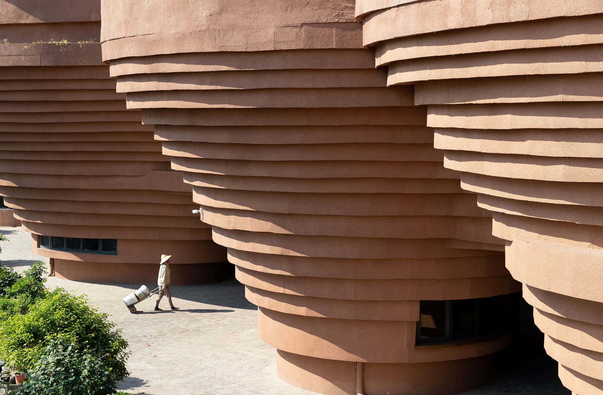 〈バッチャン陶芸博物館(Bat Trang ceramic museum)〉1+1>2アーキテクツ(1+1>2 Architects)