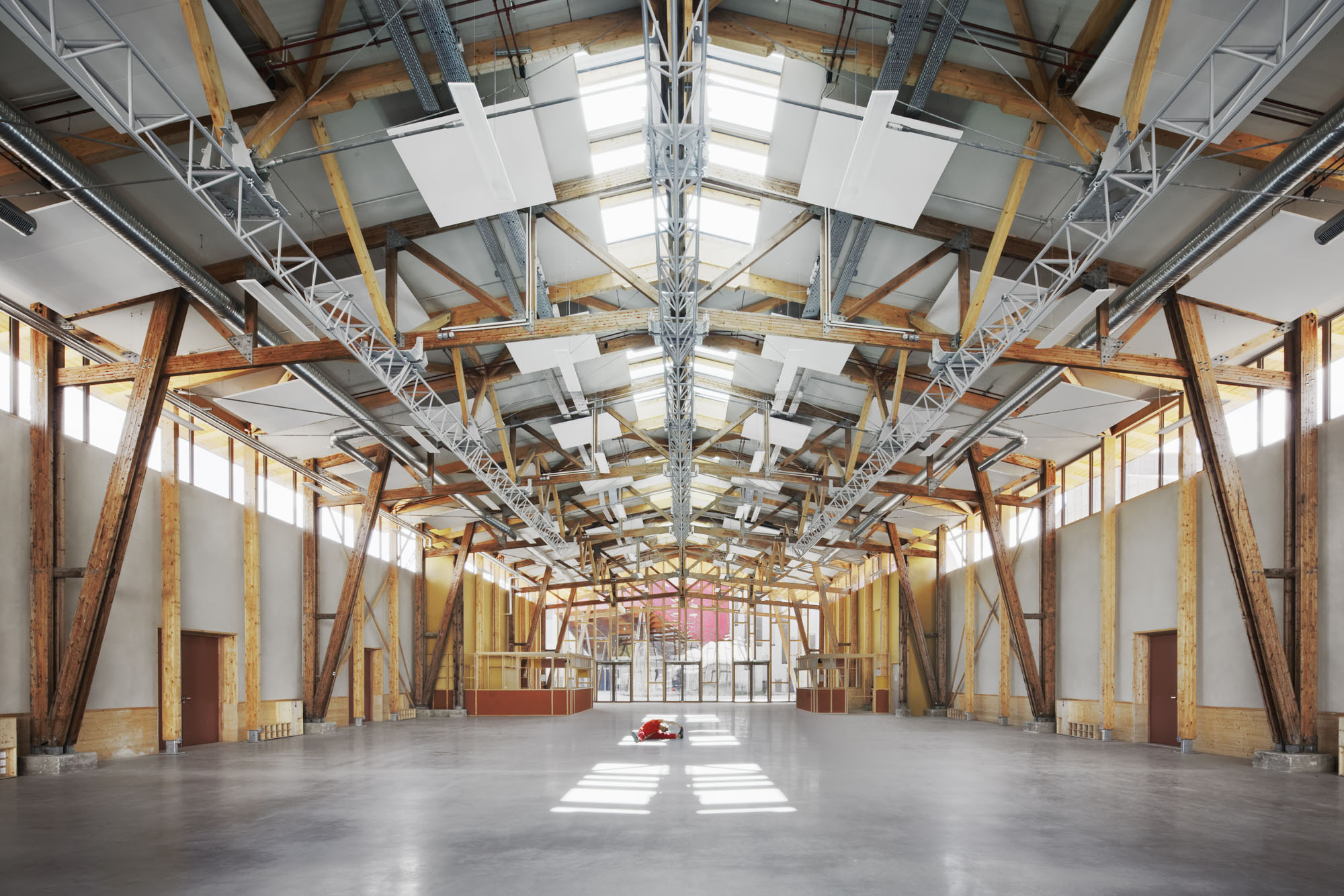 〈アカデミー・フラテリーニ(Académie Fratellini)〉アトリエ・デュ・ポン(Atelier du Pont)