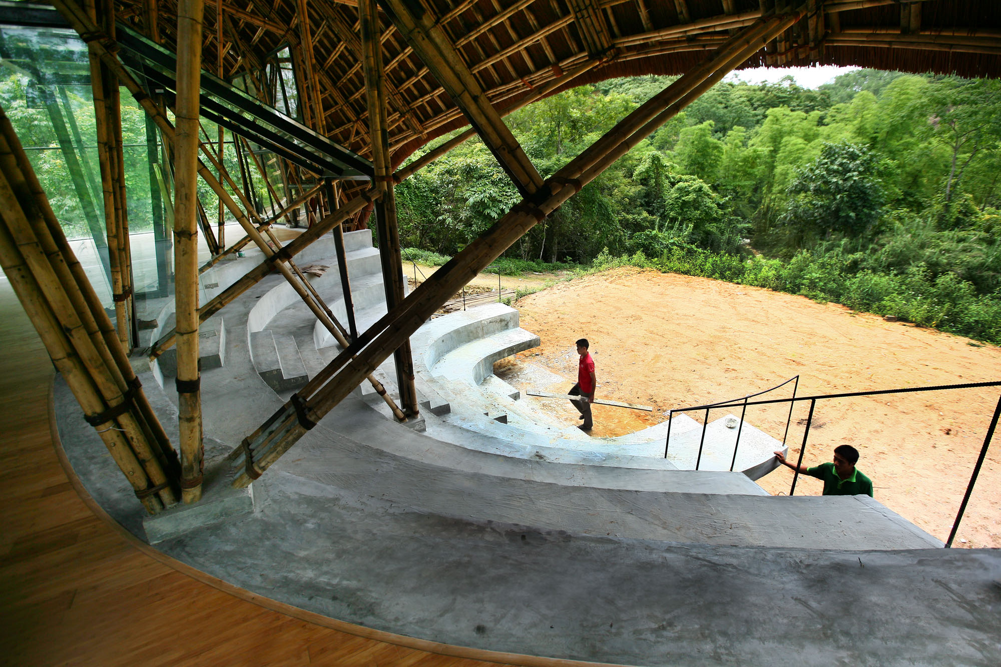 〈チェン・イェン・コミュニティハウス（Chieng Yen Community House）〉1+1>2アーキテクツ（1+1>2 Architects）