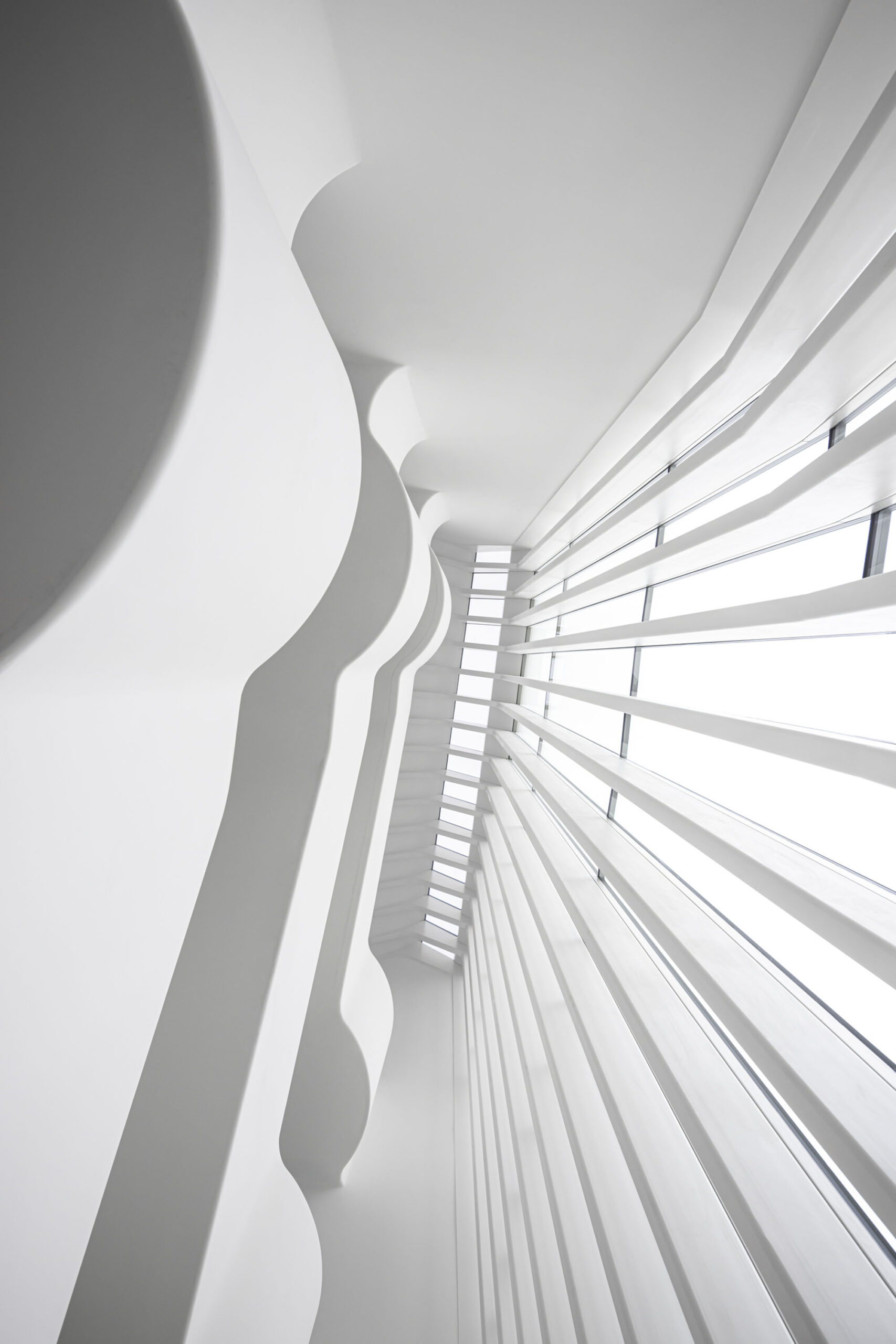 〈ハウス・ツム・ファルケン(Haus zum Falken)〉サンティアゴ・カラトラバ(Santiago Calatrava)