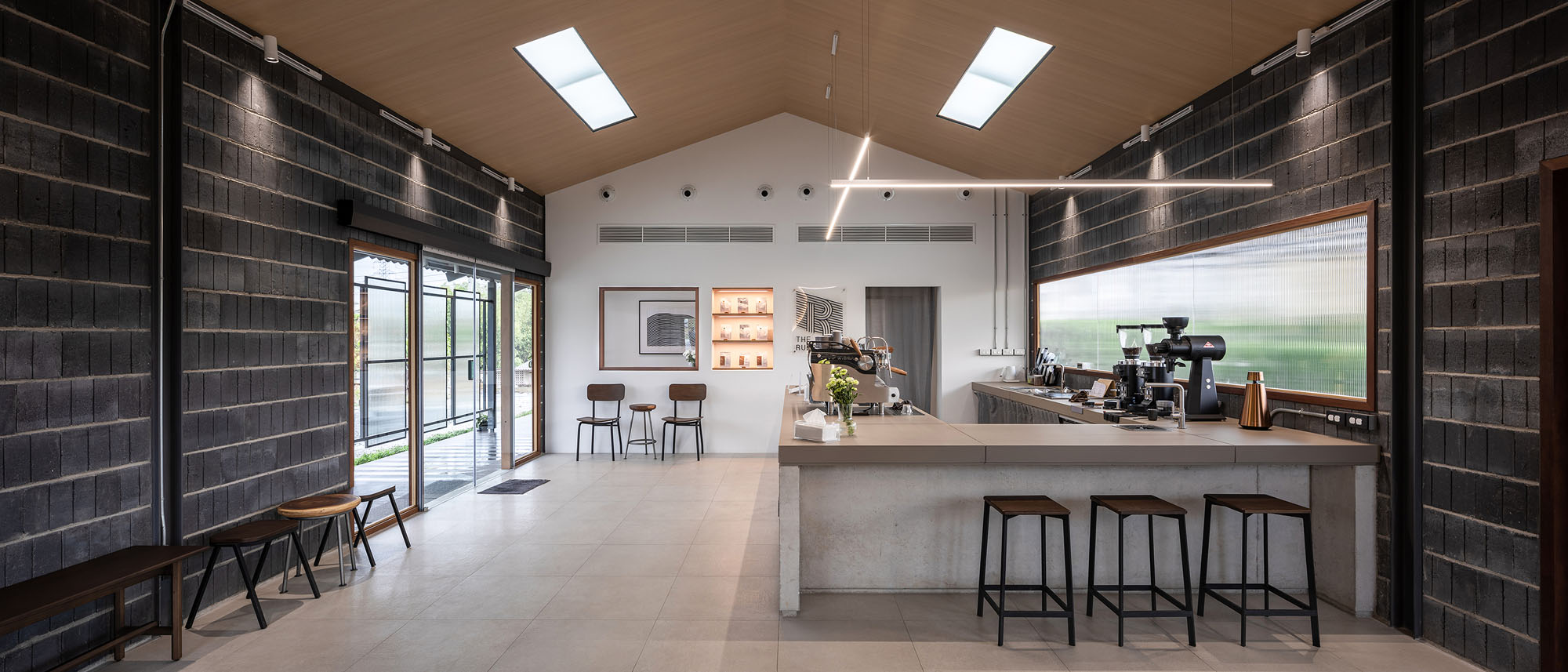 〈The Rubber(er) Café〉SA-ARDスタジオ（SA-ARD studio）