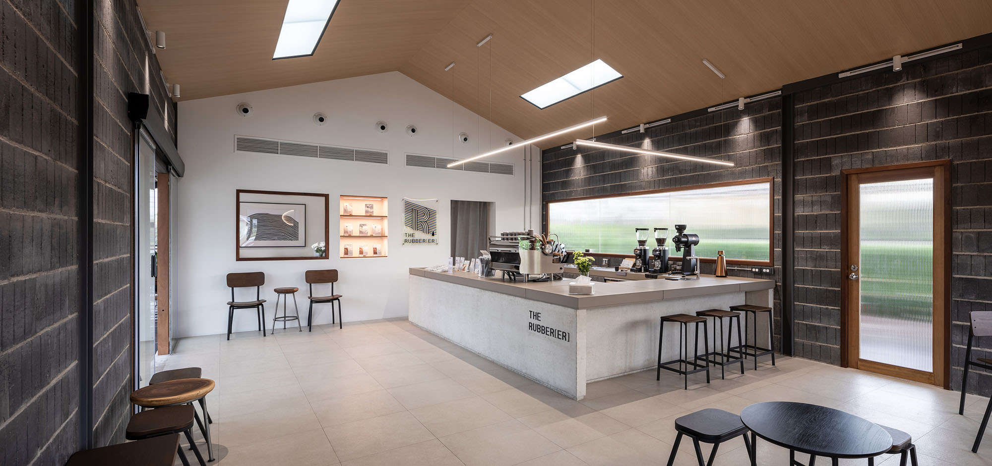 〈The Rubber(er) Café〉SA-ARDスタジオ（SA-ARD studio）