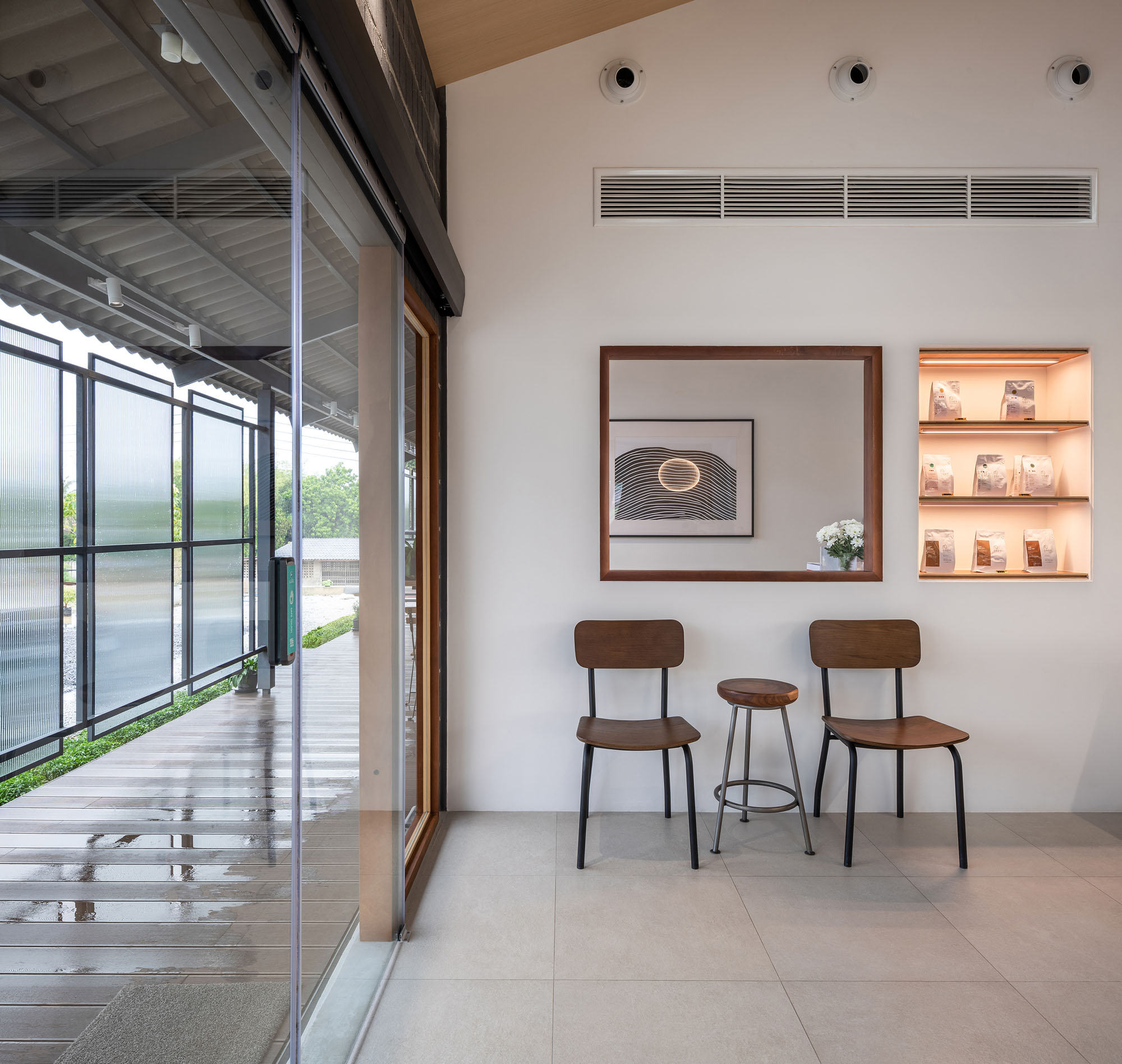 〈The Rubber(er) Café〉SA-ARDスタジオ（SA-ARD studio）