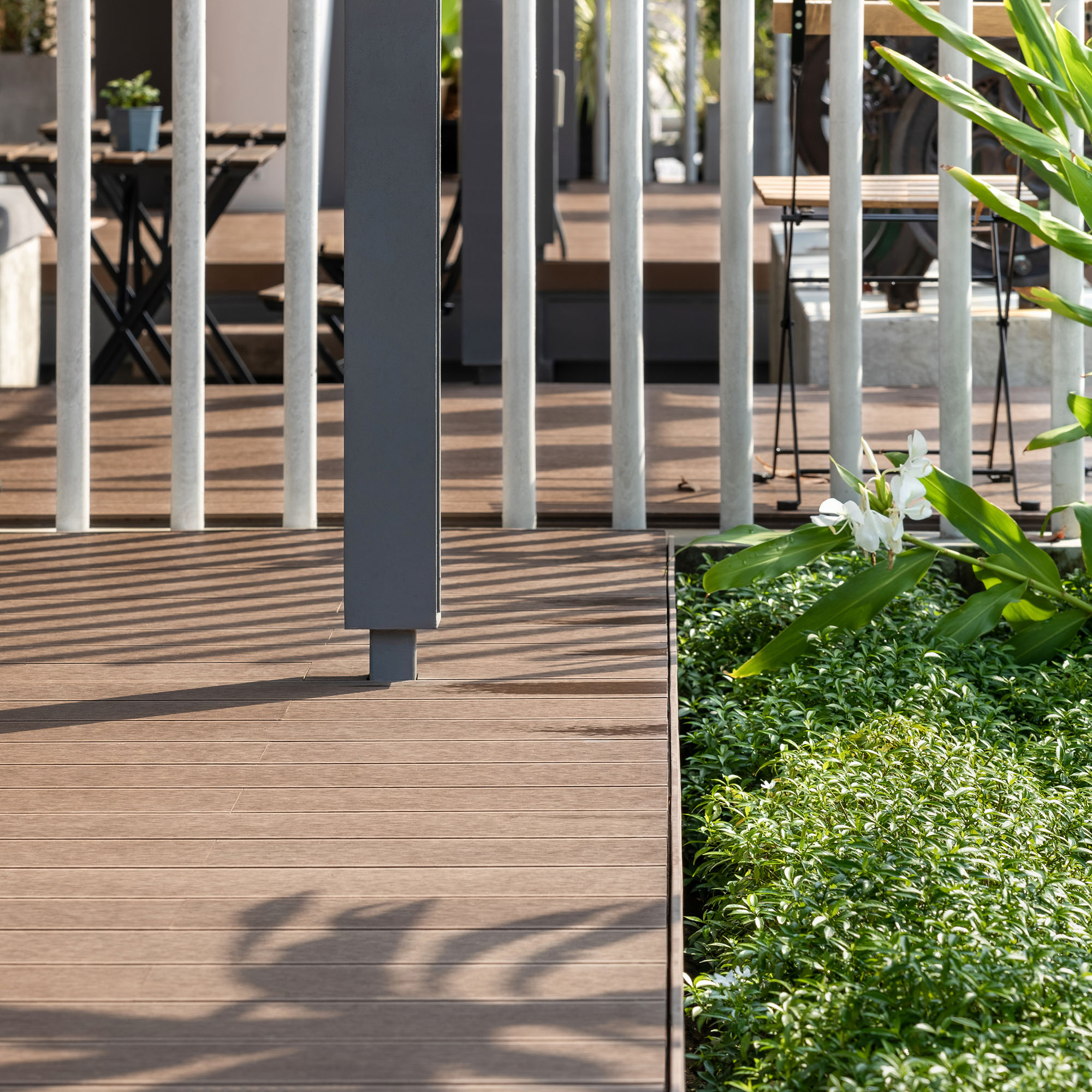 〈The Rubber(er) Café〉SA-ARDスタジオ（SA-ARD studio）