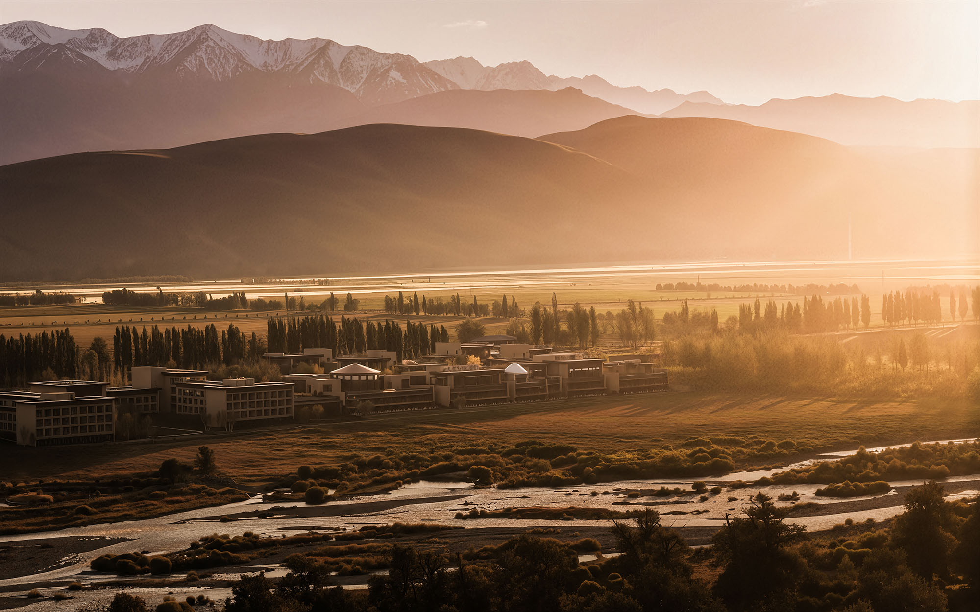 〈ホテルインディゴ・ナラティ（Hotel Indigo Nalati）〉CCD（Cheng Chung Design）