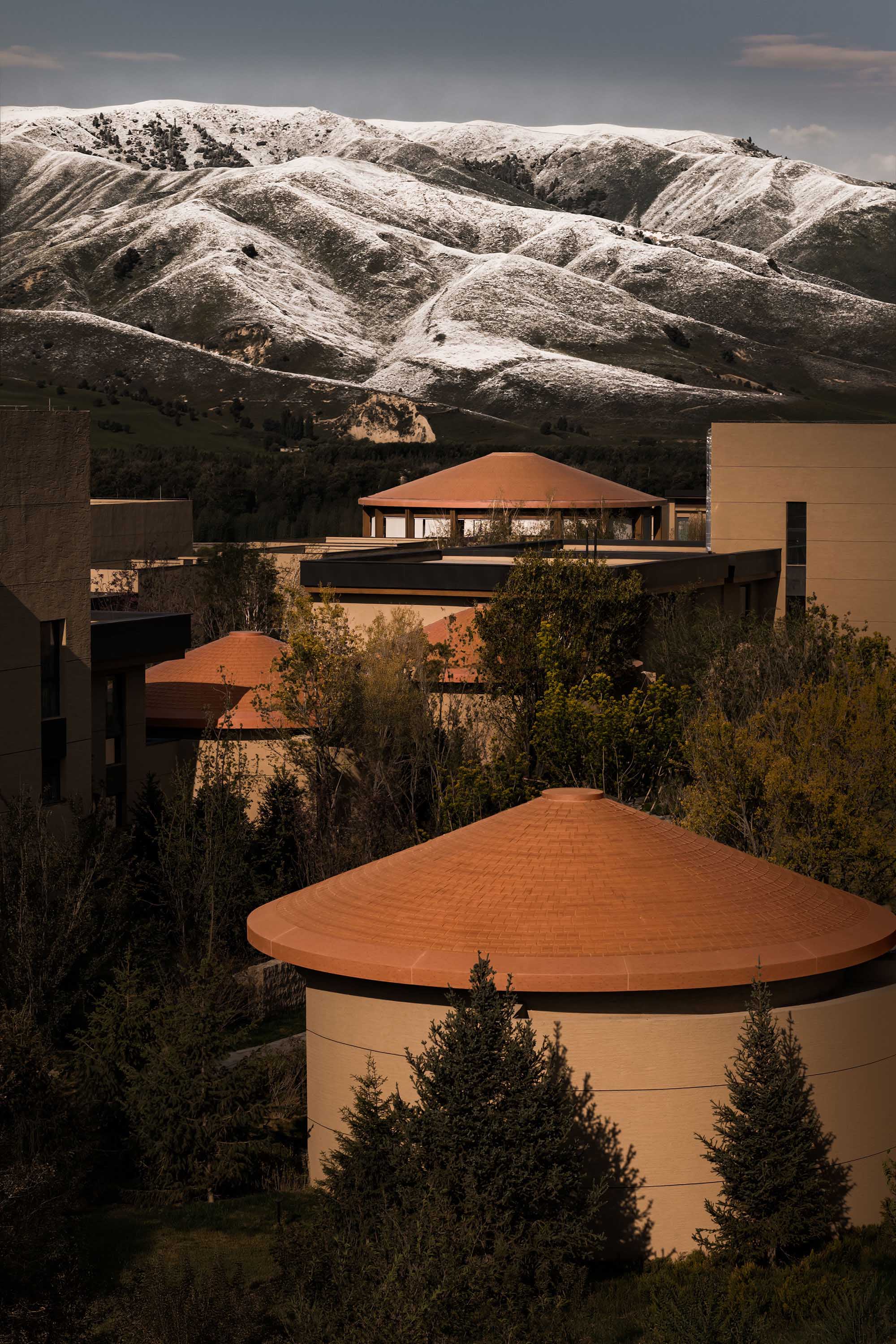 〈ホテルインディゴ・ナラティ（Hotel Indigo Nalati）〉CCD（Cheng Chung Design）