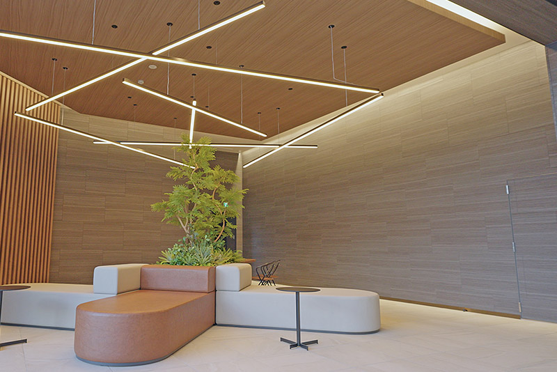 壁を着飾るように、軽やかに。 特殊印刷不燃化粧板「リノライトウォール」