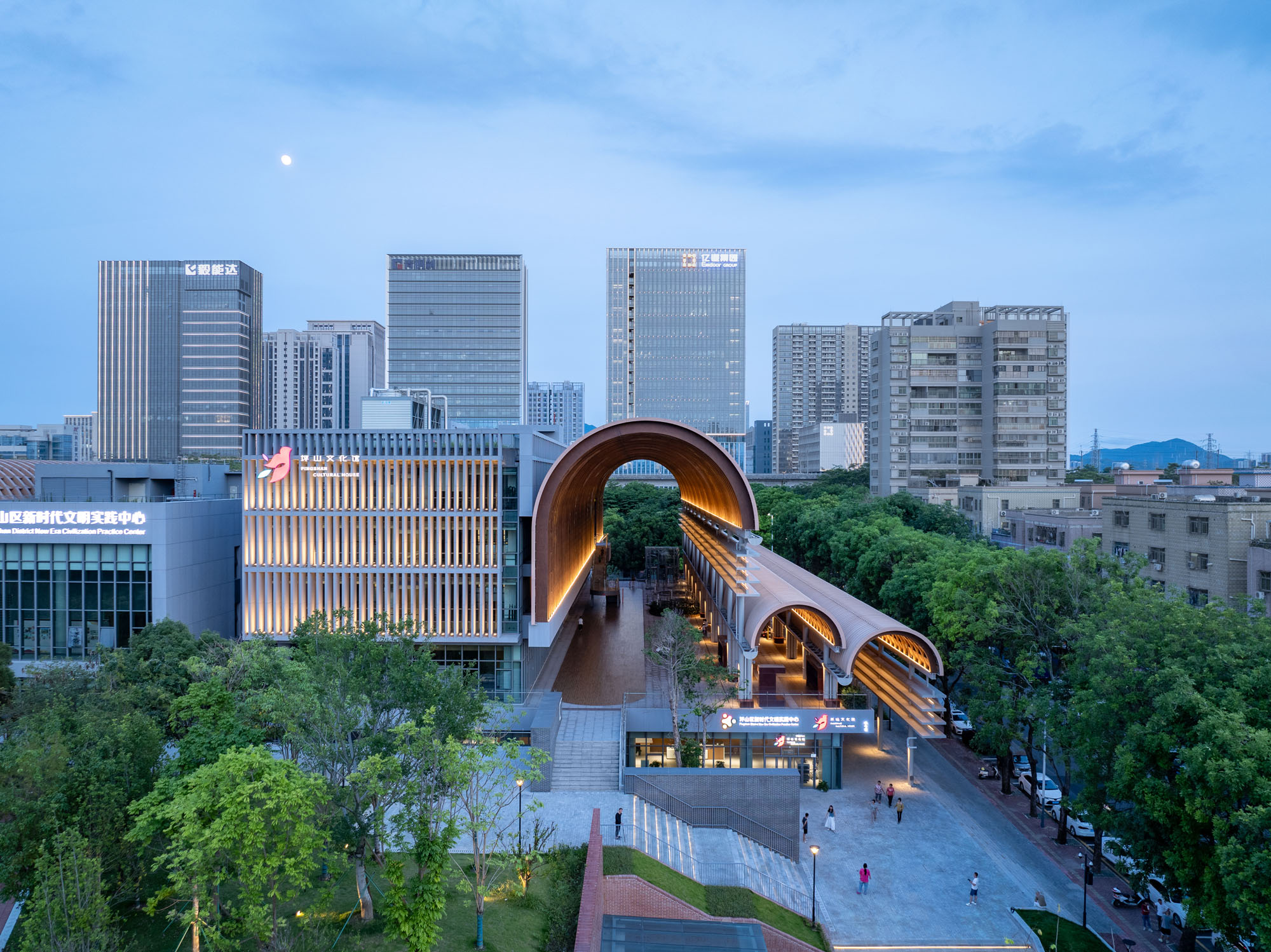 〈坑梓文化技術センター（Kengzi Cultural and Technology Centre）〉湯樺建築設計事務所（Tanghua Architect & Associates）