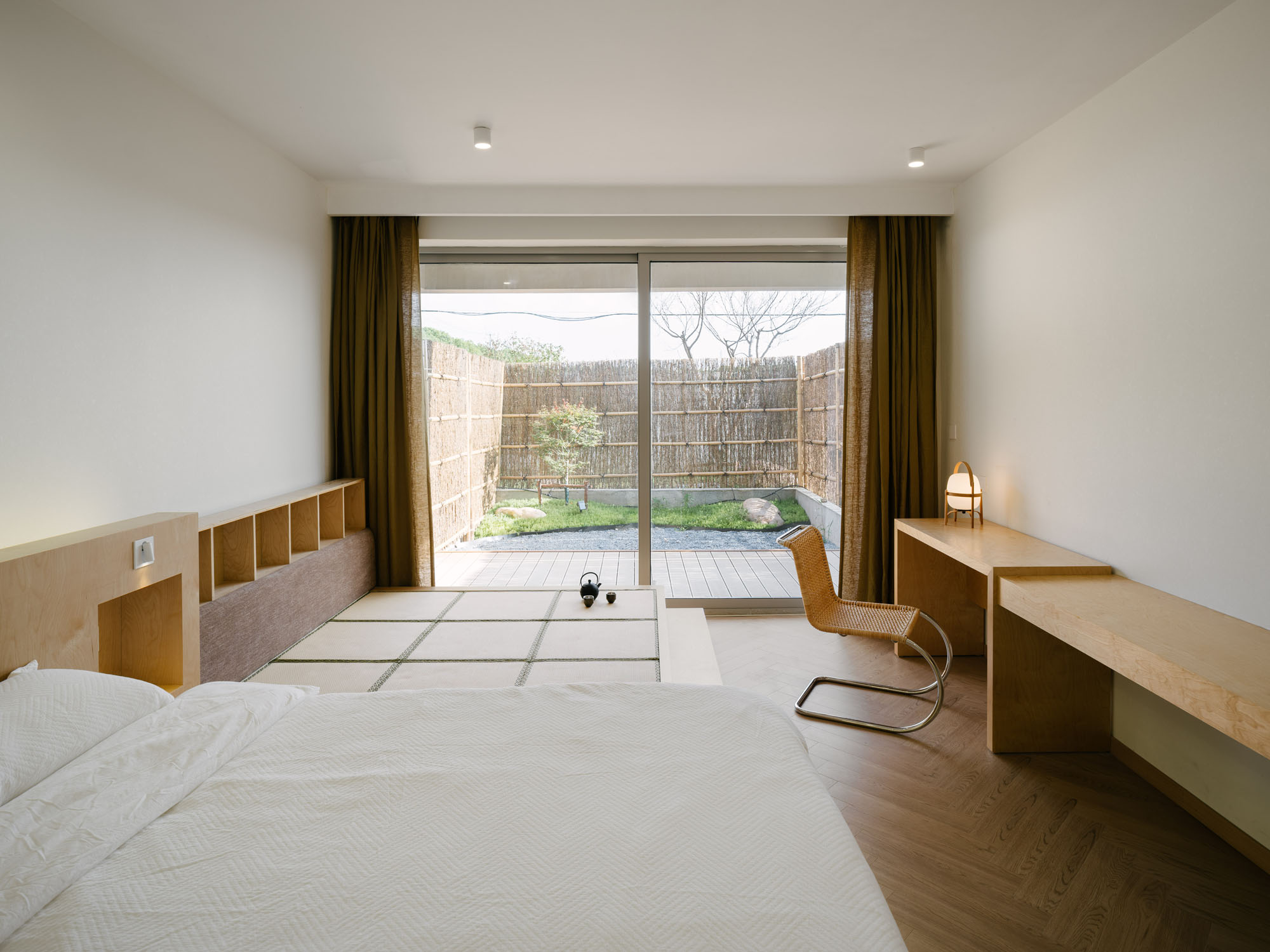 〈The Catcher〉TEAM_BLDG