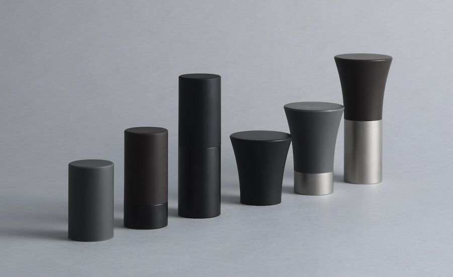 クマモトがミニマルデザインの最高級ステンレス戸当りシリーズ〈APLUS AT〉を発表、1/28発売