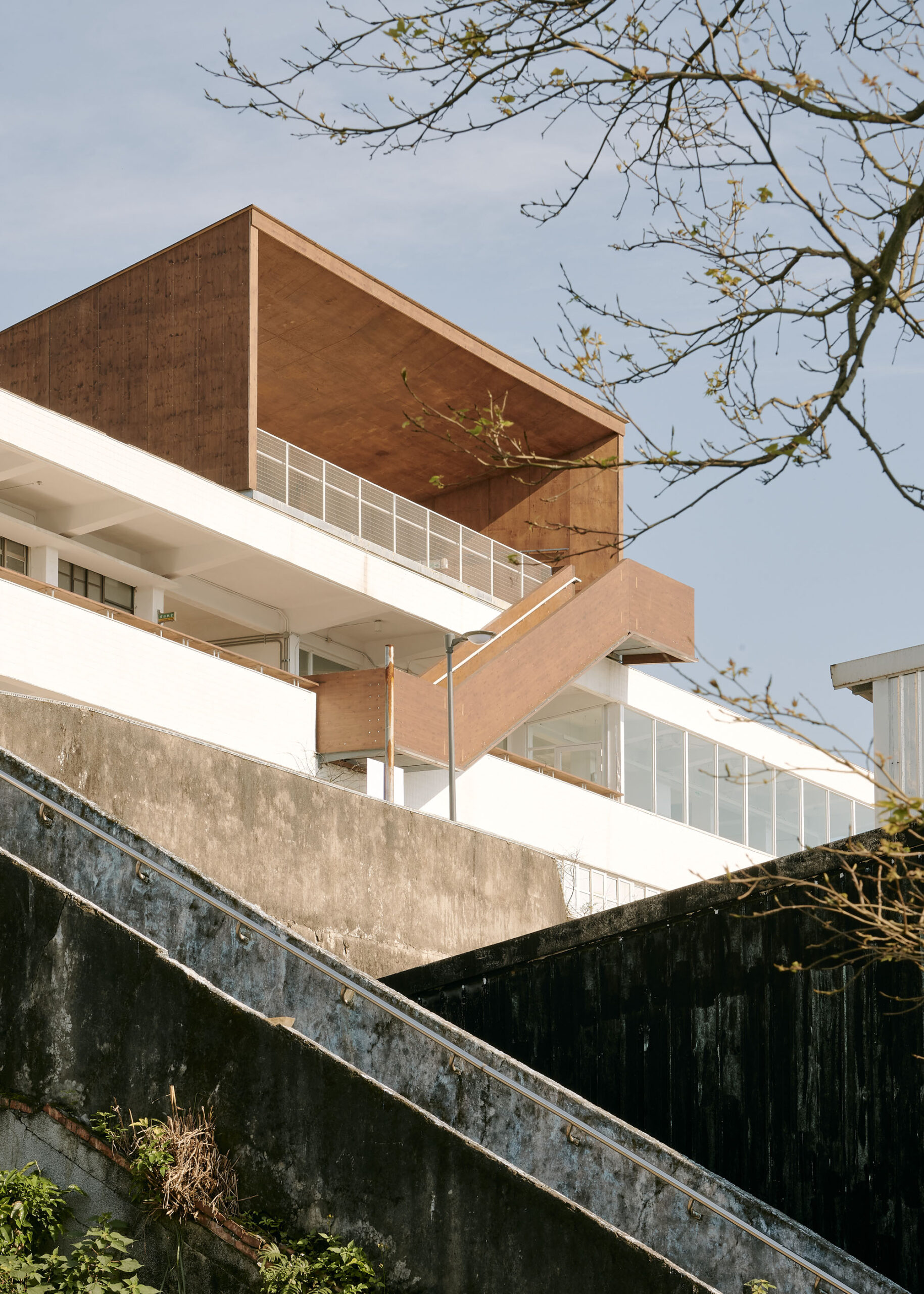 〈基隆太平小学校(Taiping Elementary School, Keelung)〉KHAA(Kuo+Huang and Associates)