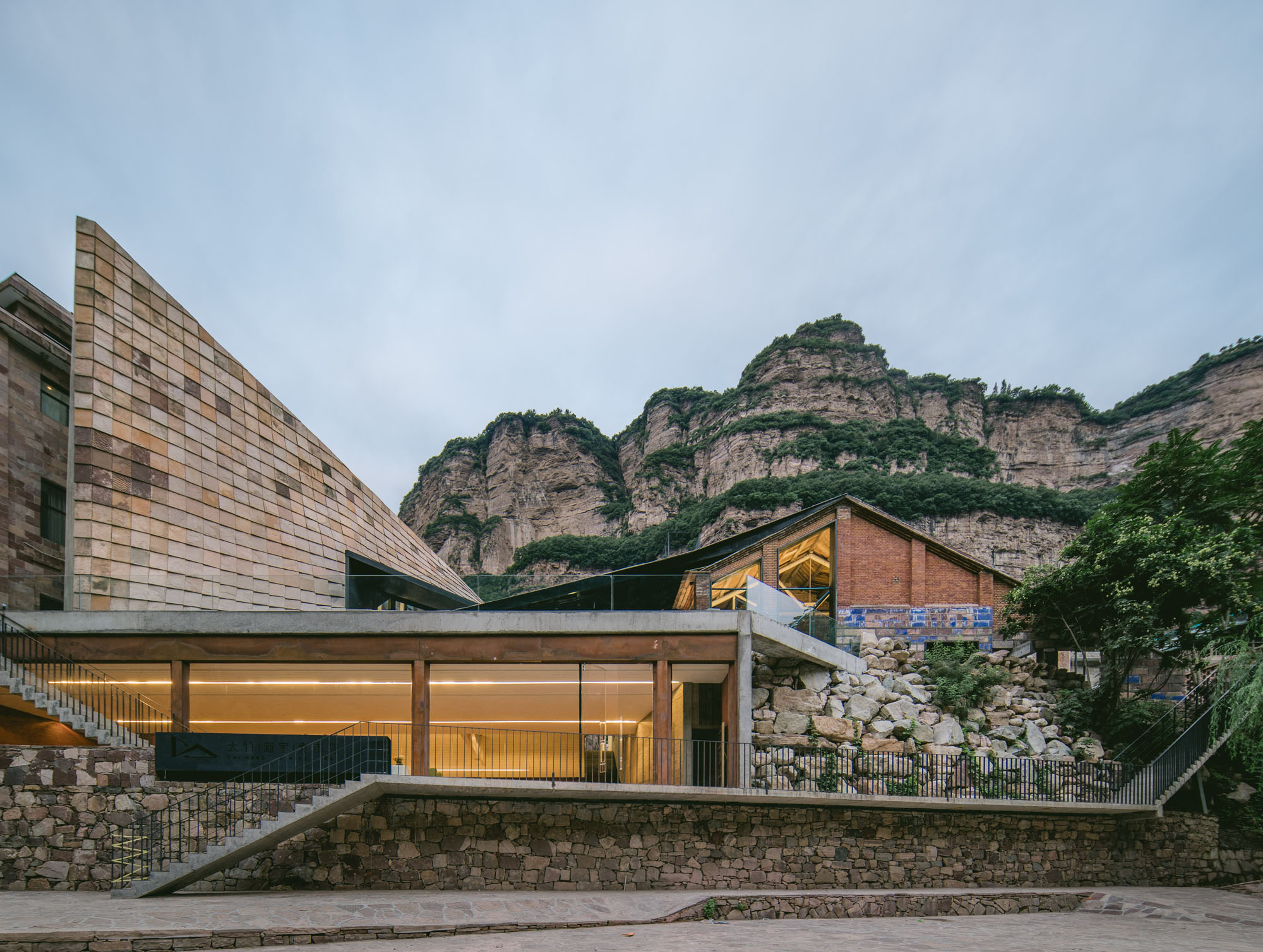 〈太行新宇美術館（Taihang Xinyu Art Museum）〉王冲スタジオ（Wang Chong Studio）